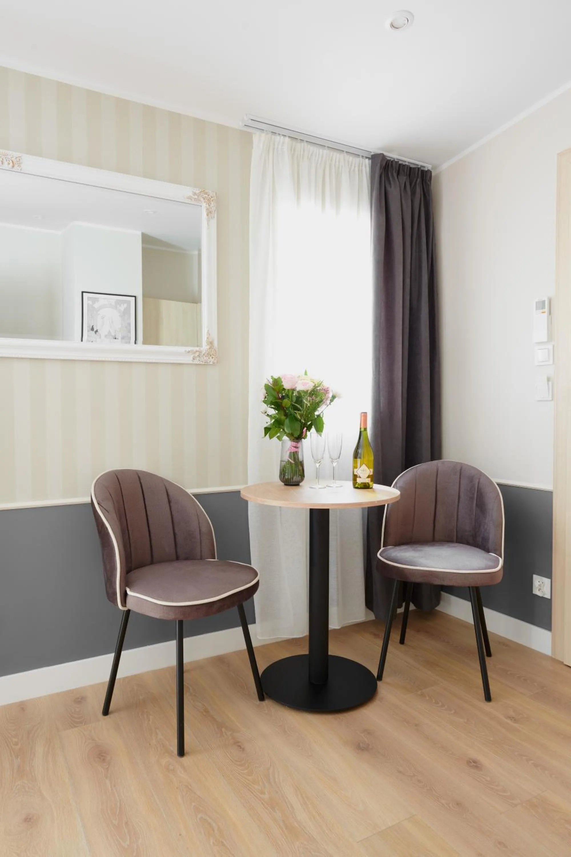 Seating area in AR Apartamenty