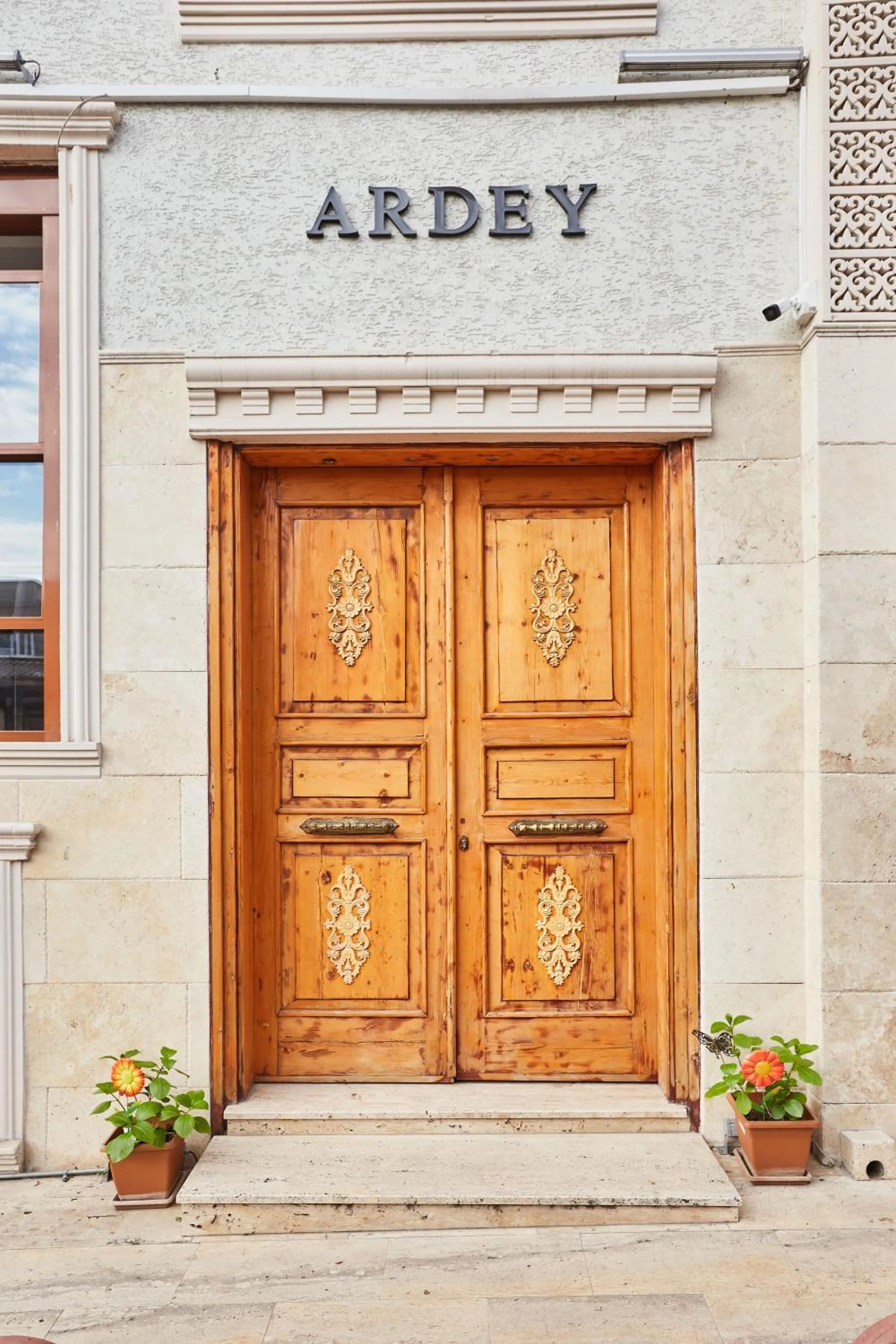 Property building in Ardey Hotel