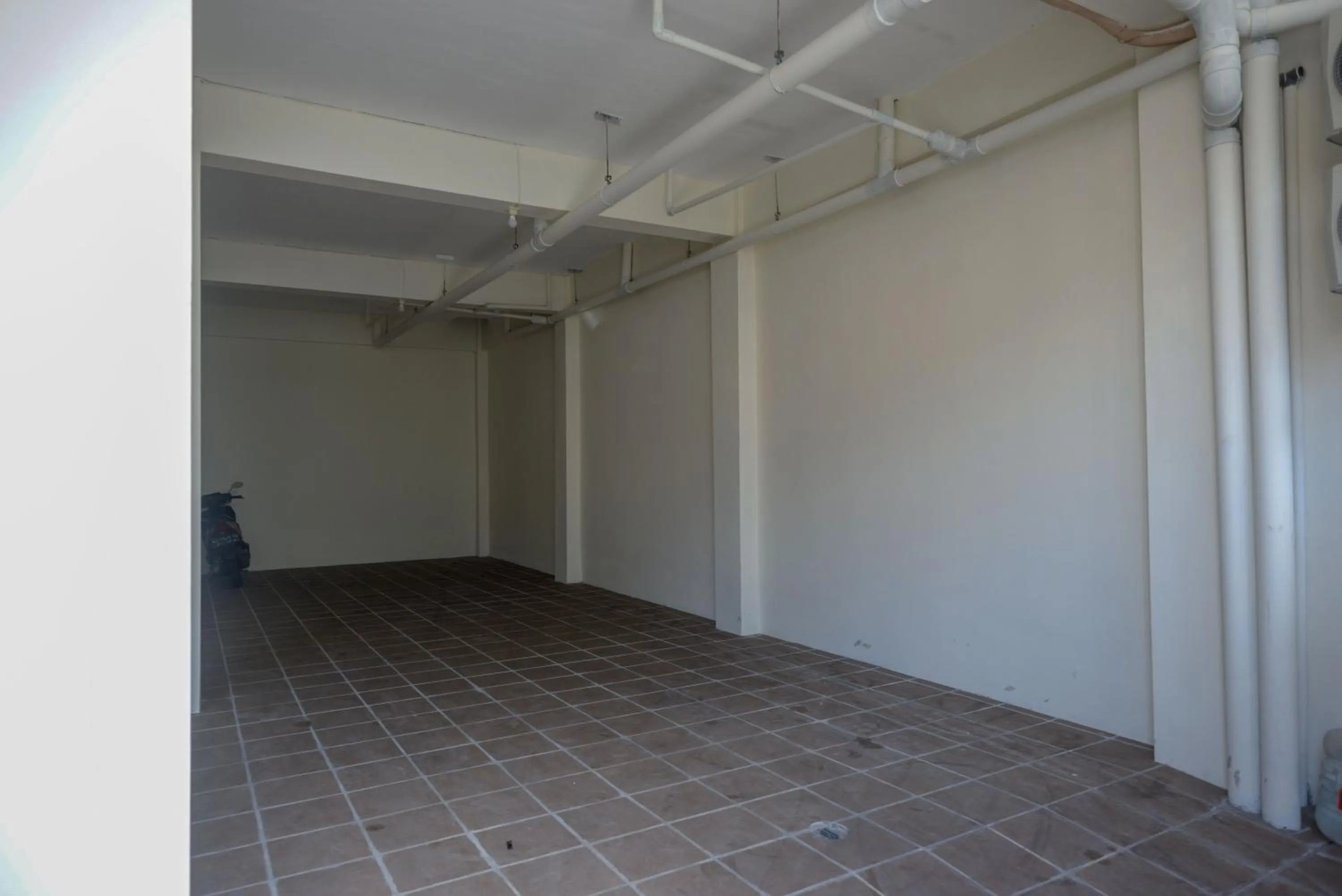 Parking in RedDoorz Plus near Pasar Gede Solo