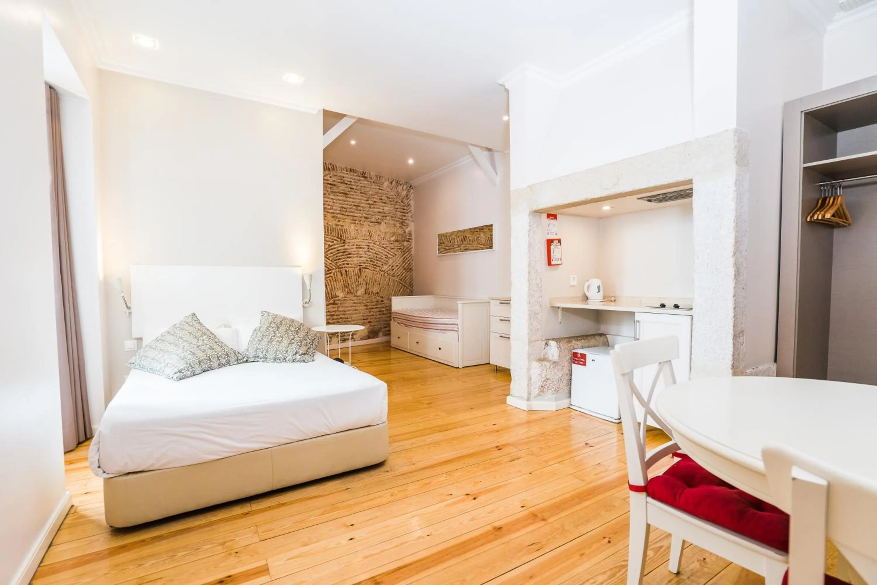 Bed in Lisbon Arsenal Suites