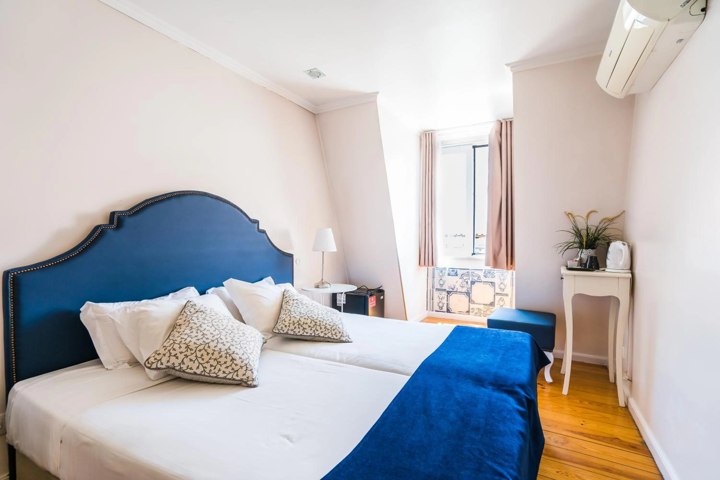 Bed in Lisbon Arsenal Suites