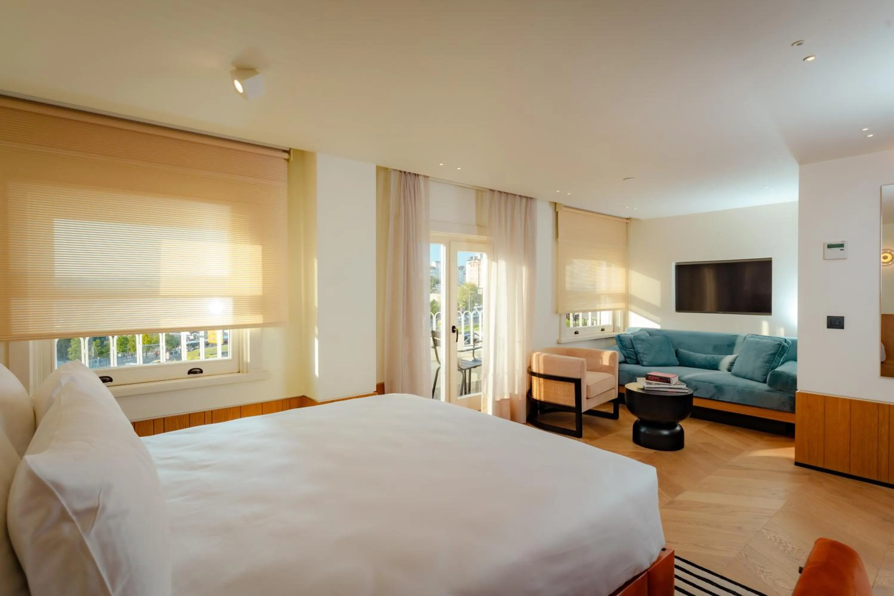 Massage, Bed in The Gift Hotel