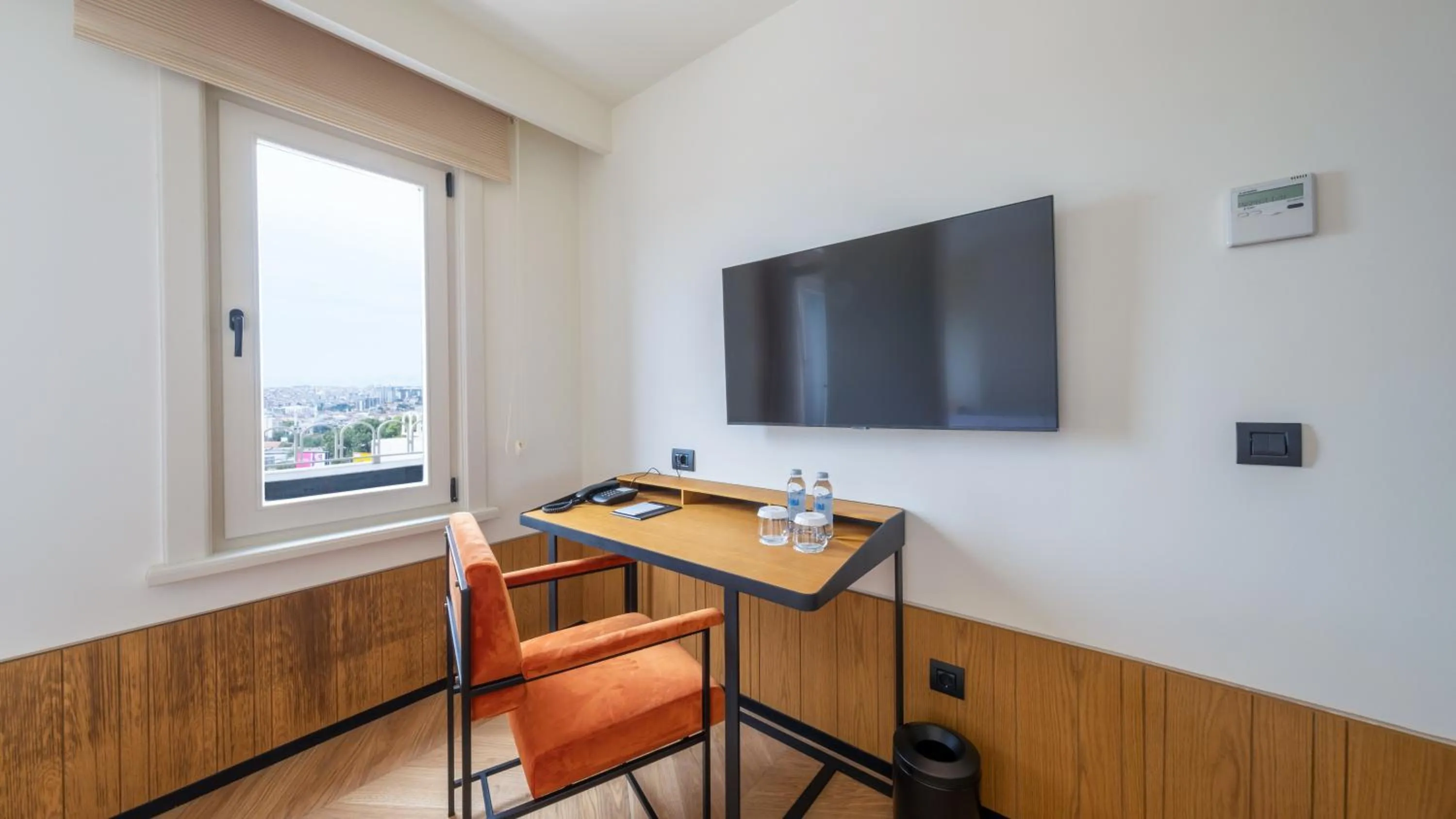 TV and multimedia in The Gift Hotel