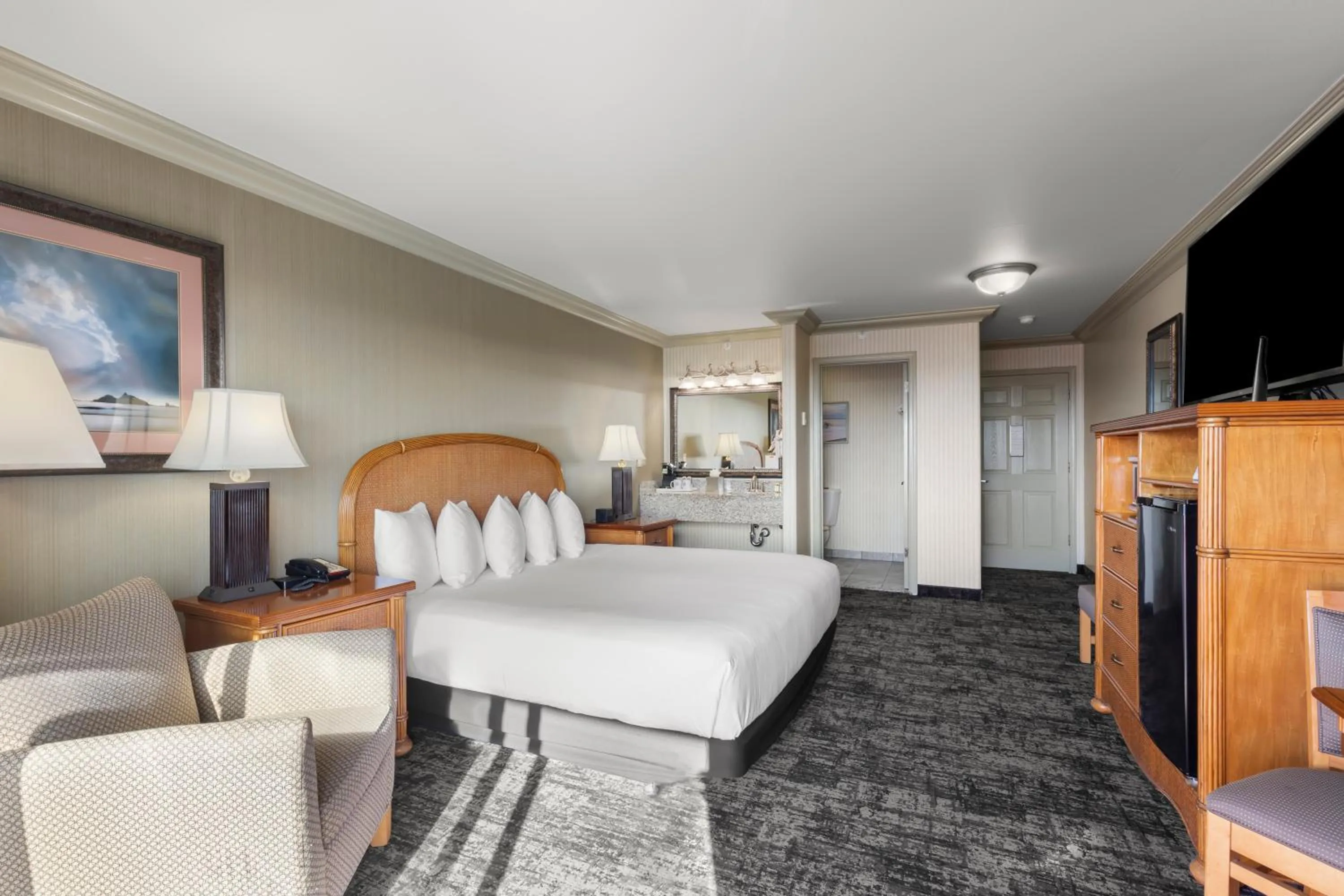 Bed in Surf and Sand Lodge