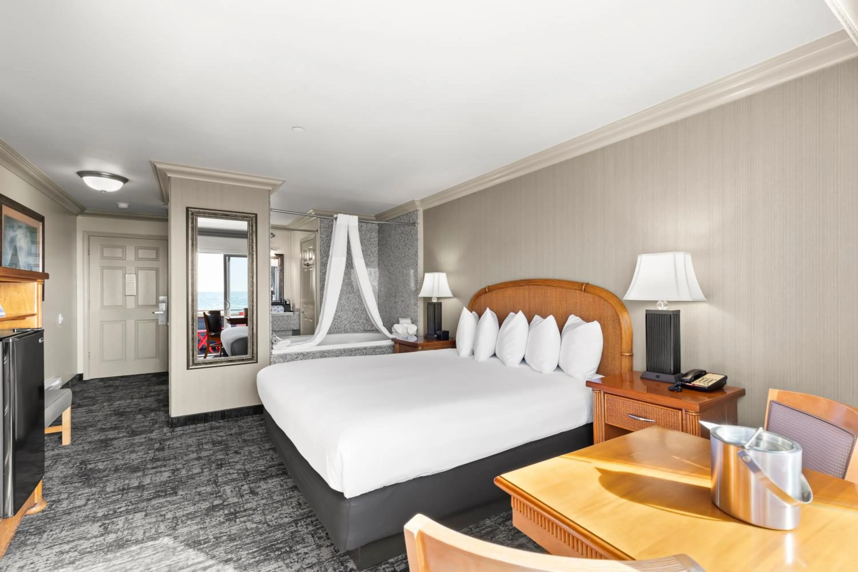 Bed in Surf and Sand Lodge