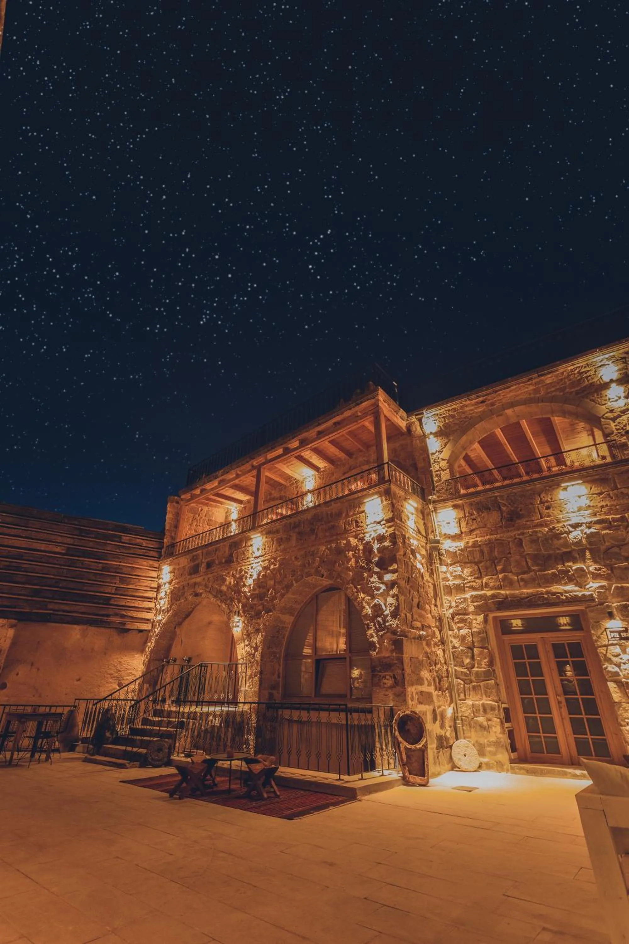 Property building in Pinhan Cave Suites