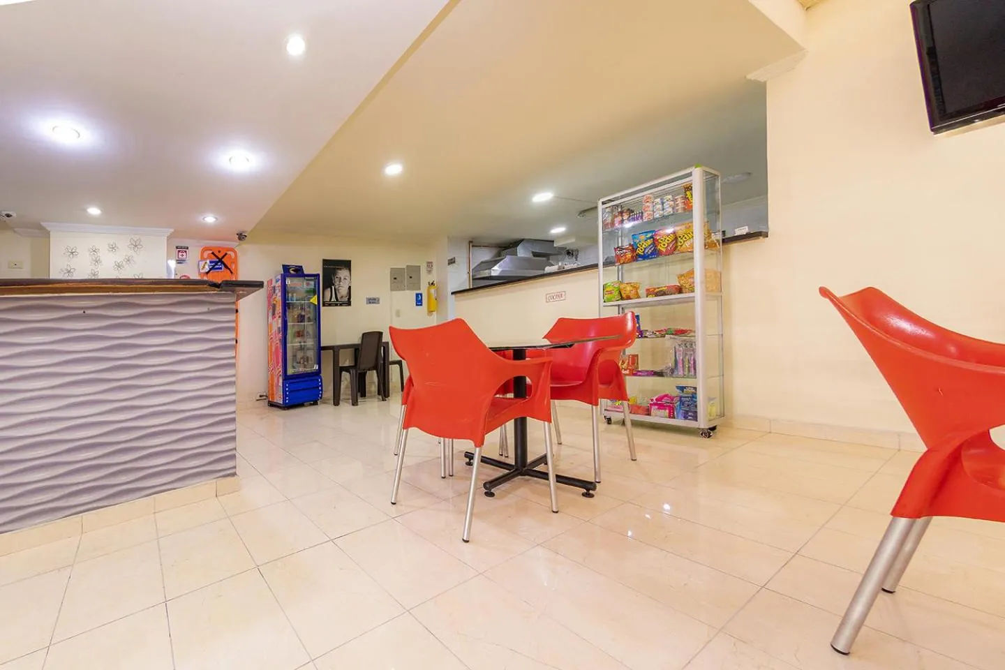 TV and multimedia in Hotel Verony San Joaquin