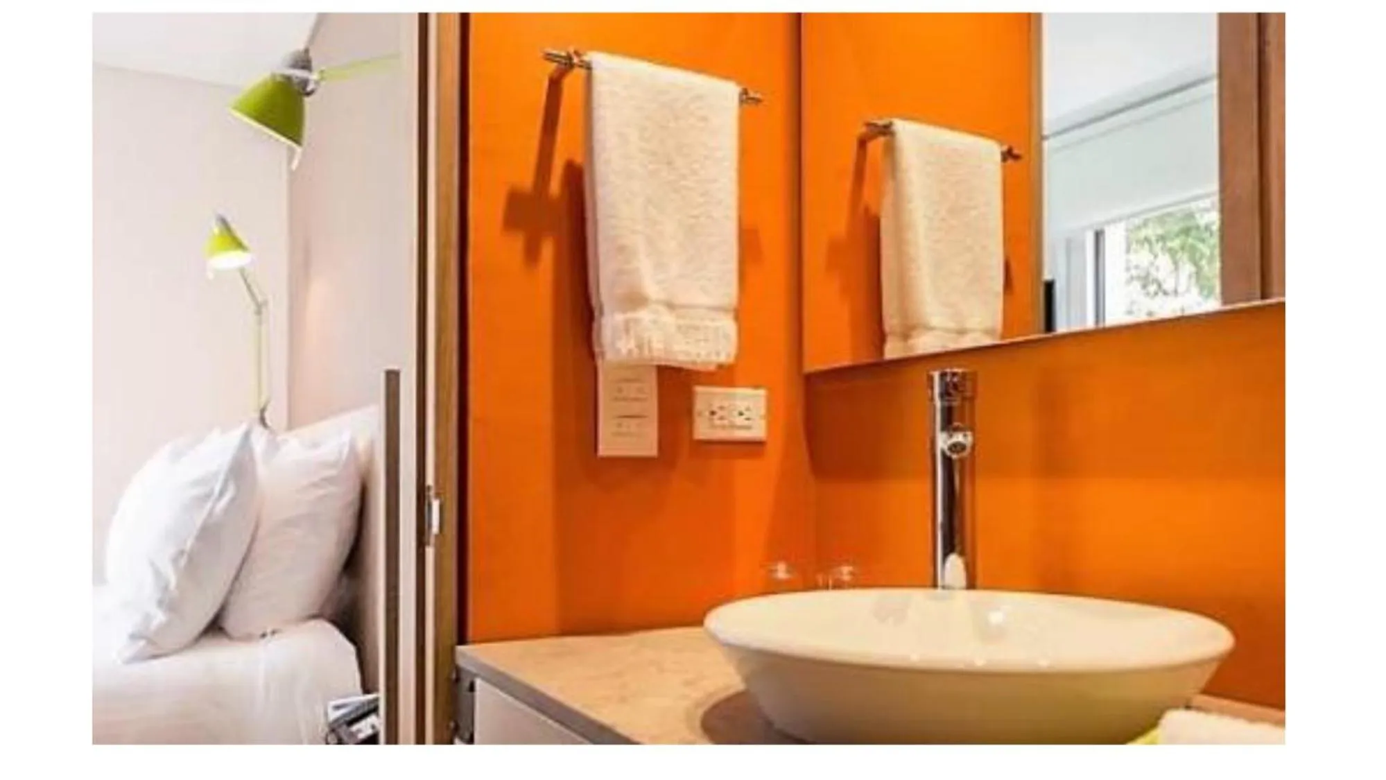 Toilet in Mika Suites