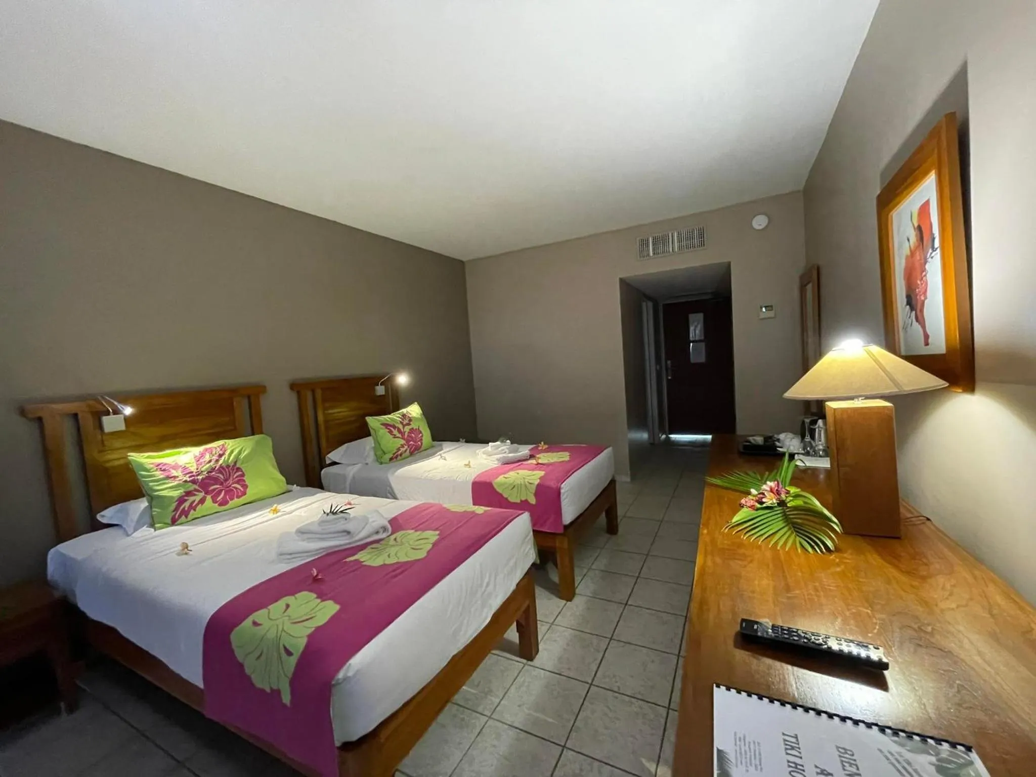 Bedroom, Bed in Tiki Hôtel - Hôtel d'application du Lycée de Tahiti