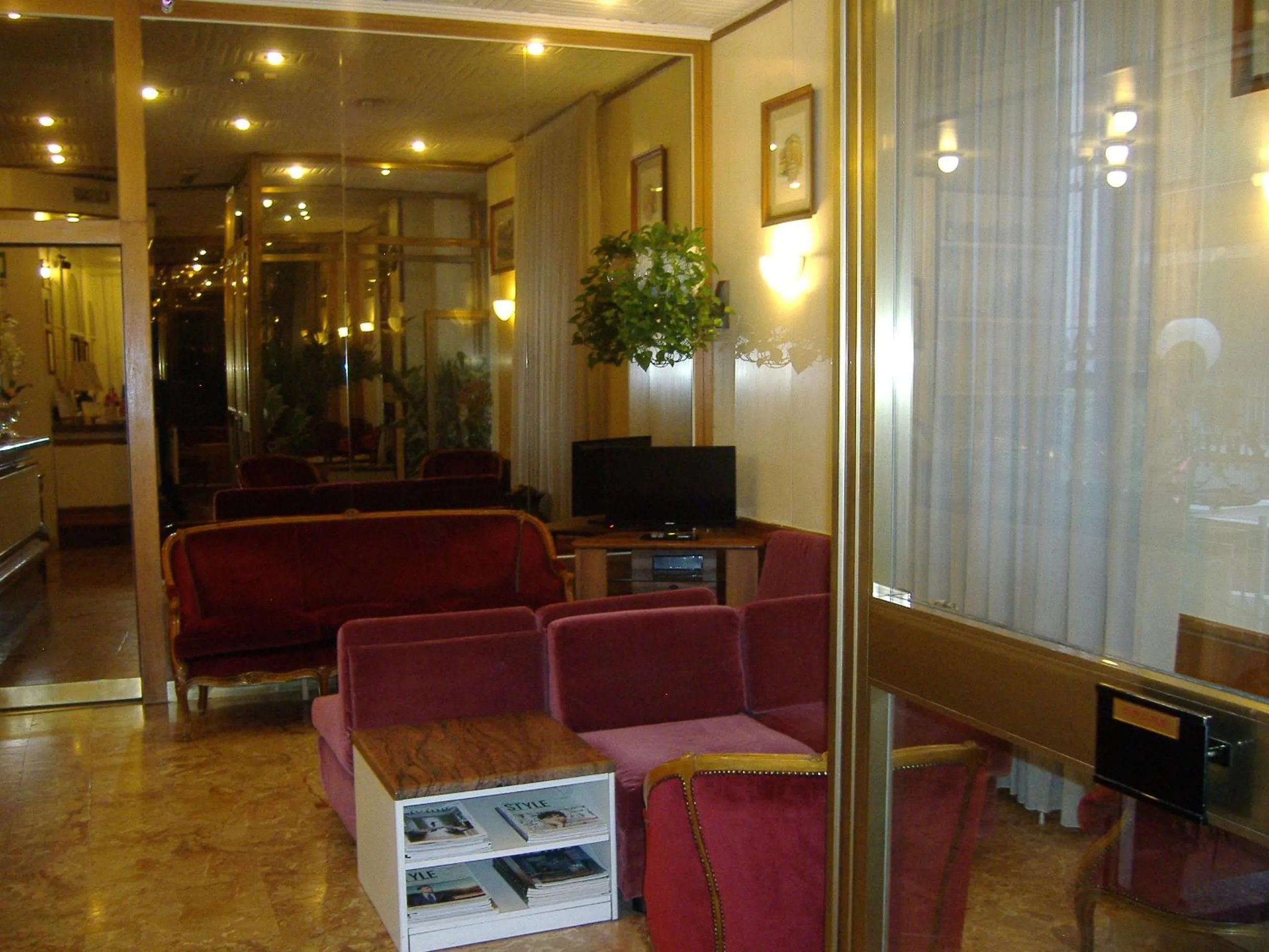Lobby or reception in Hotel Mayorca