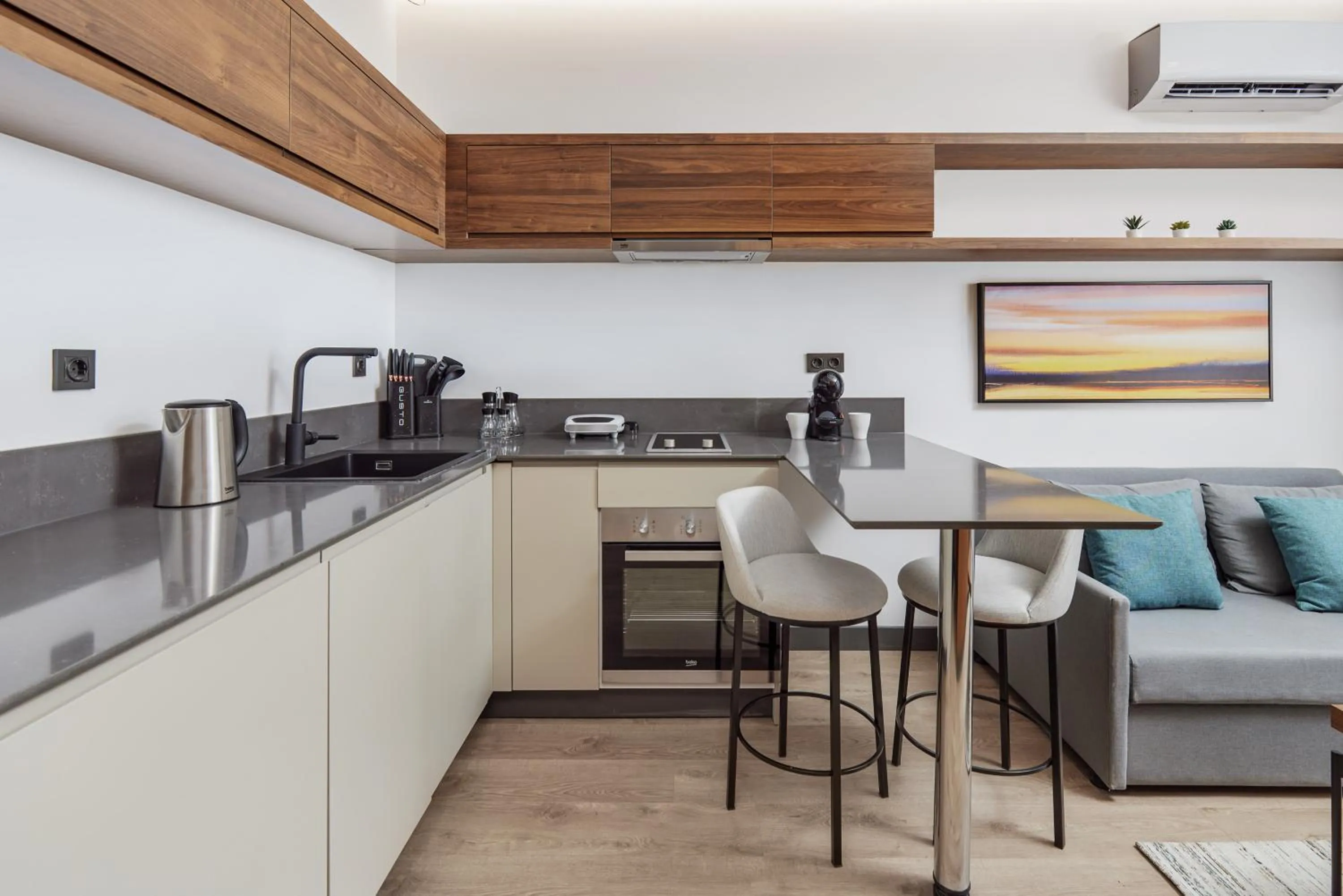 Kitchen or kitchenette in Bayview Hills Luxury Residences