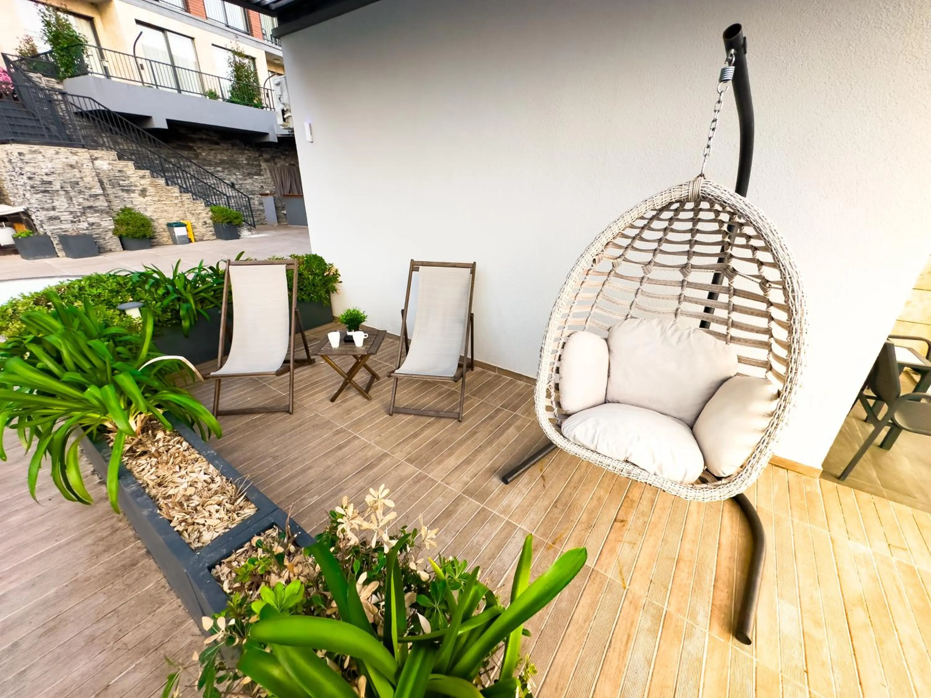 Patio in Bayview Hills Luxury Residences