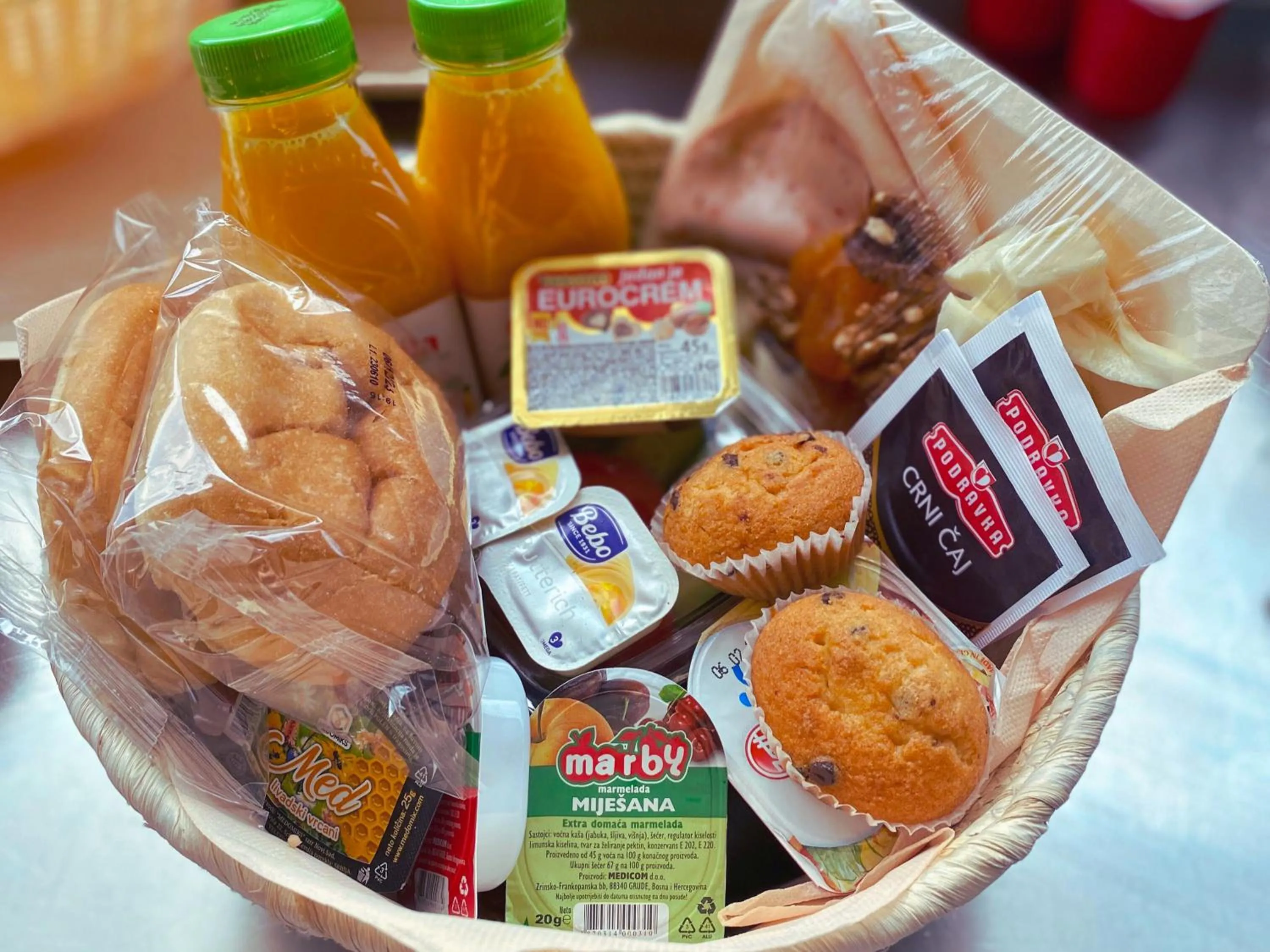 Continental breakfast in Bayview Hills Luxury Residences