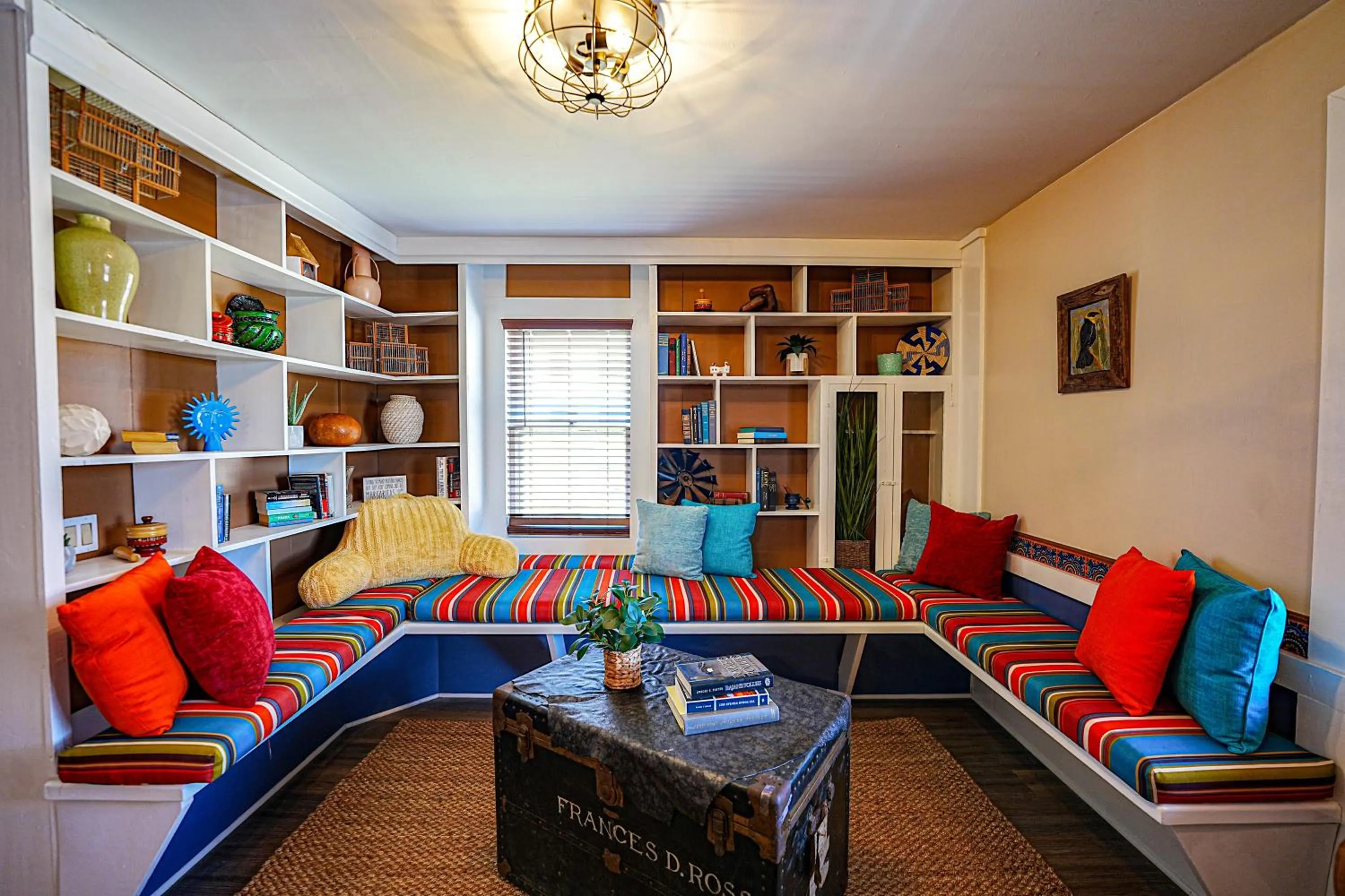 Library in La Posada