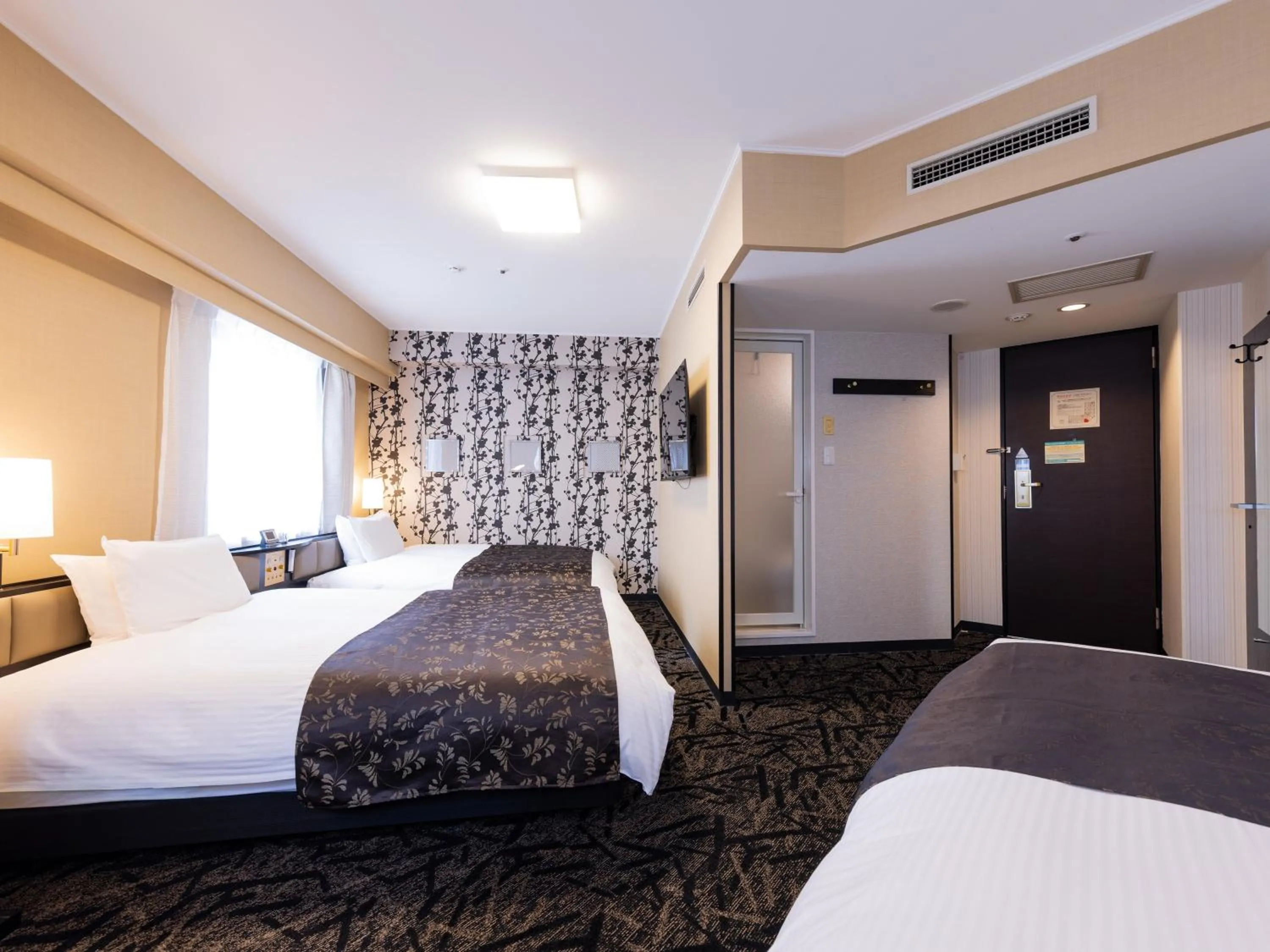 Photo of the whole room, Bed in APA Hotel Kokura Ekimae