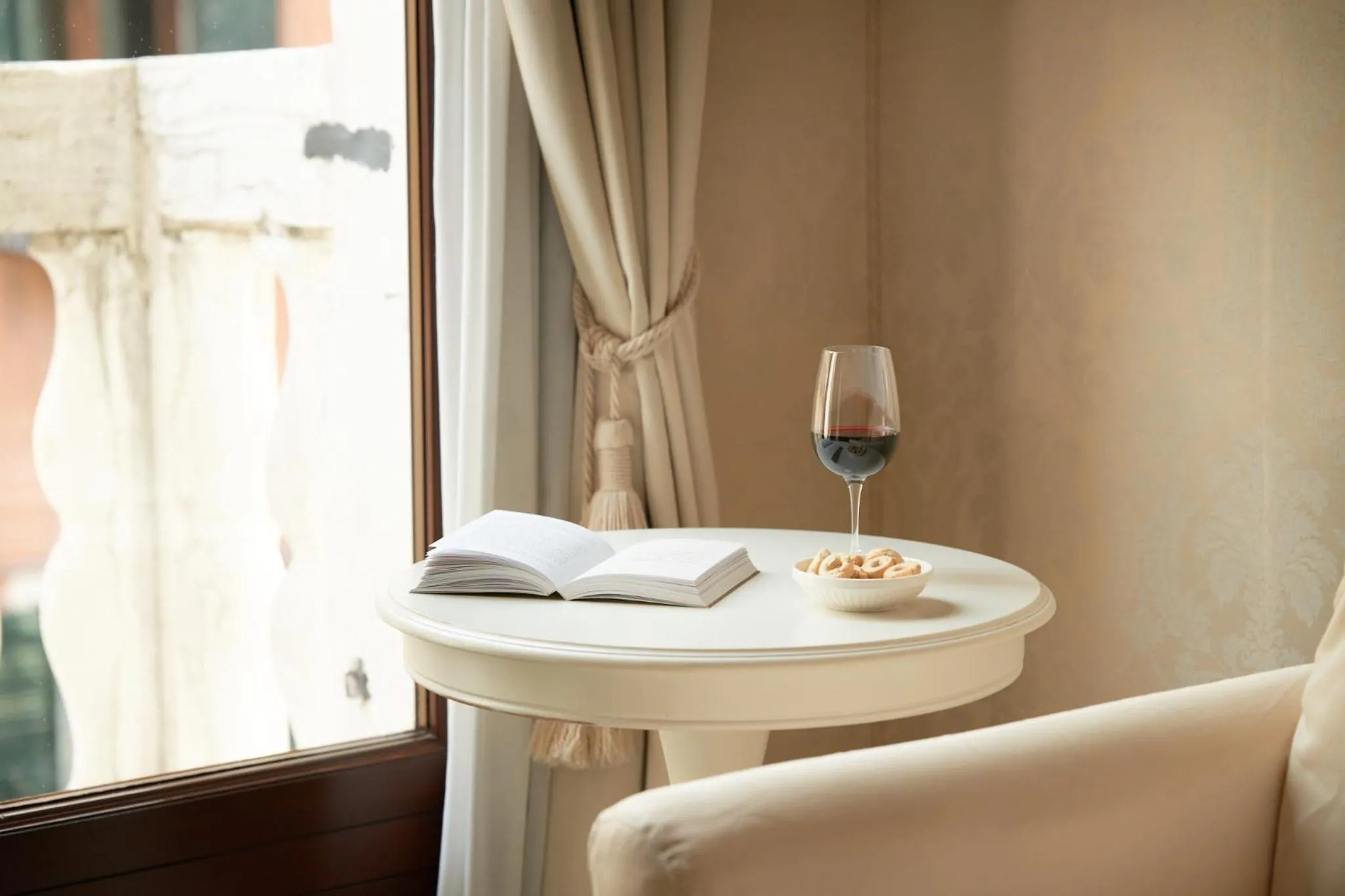 Dining area in Maison Venezia | UNA Esperienze