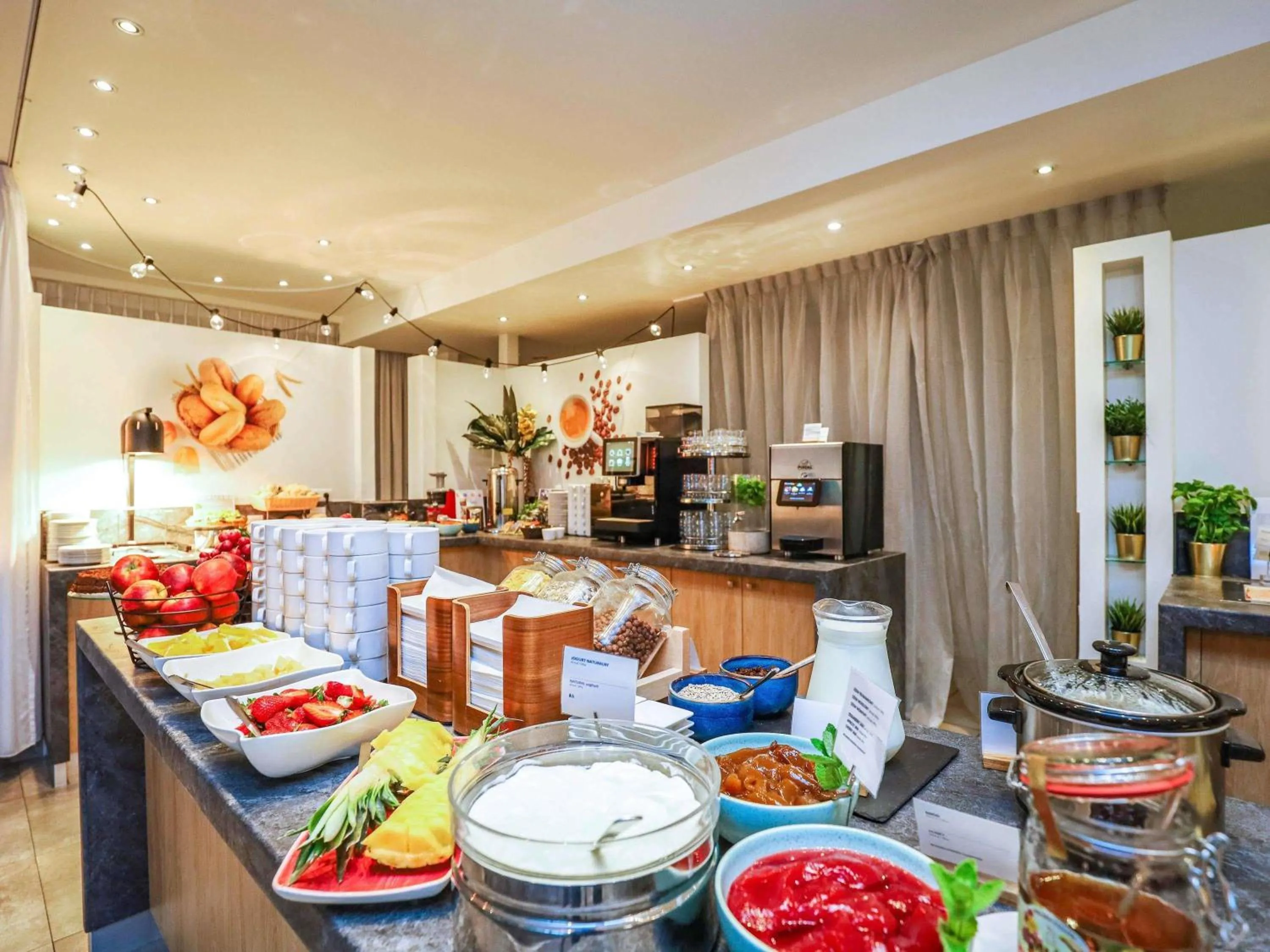 Property building in Novotel Poznań Malta