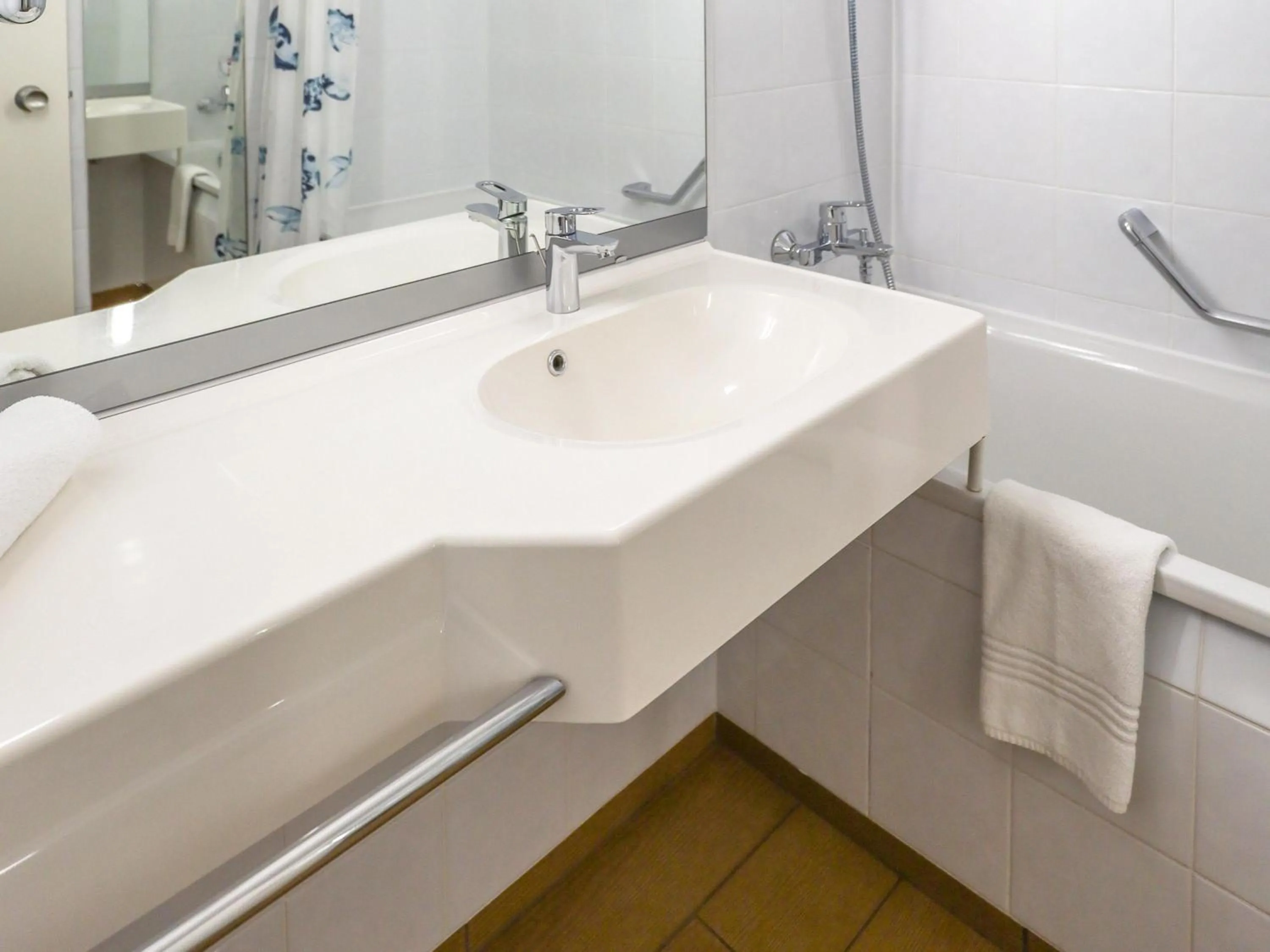 Bedroom in Novotel Poznań Malta