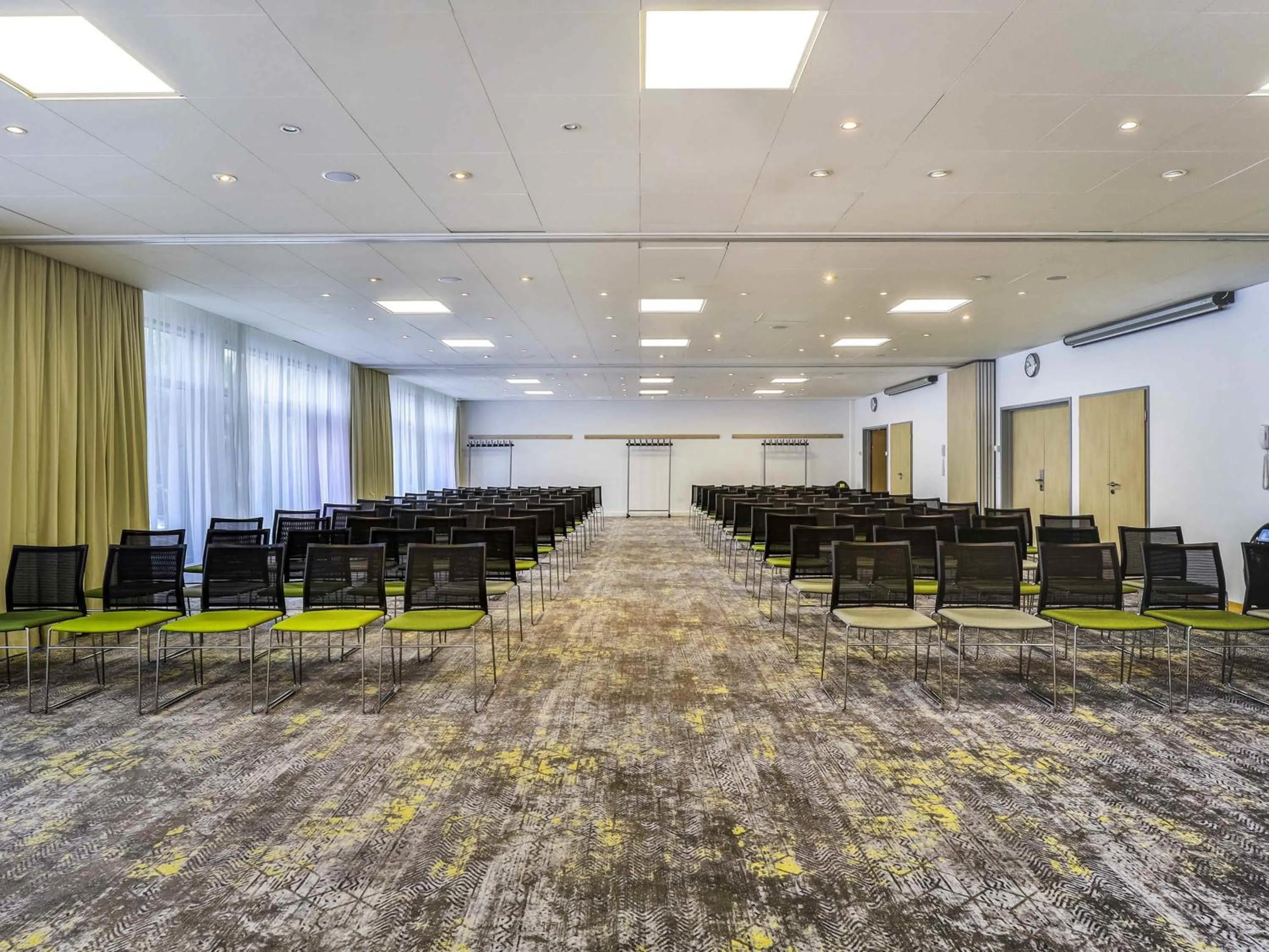 Meeting/conference room in Novotel Poznań Malta