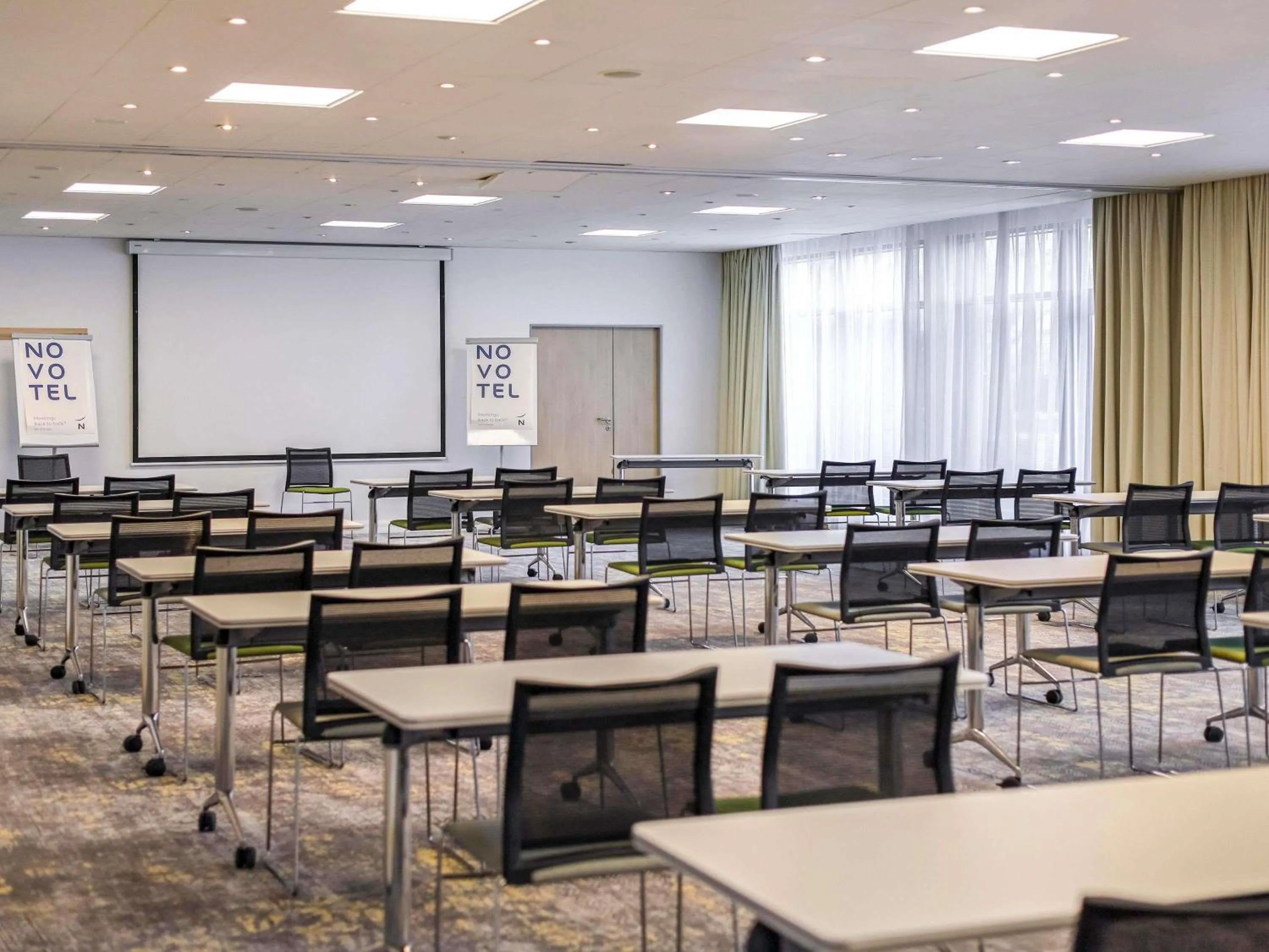 Meeting/conference room in Novotel Poznań Malta