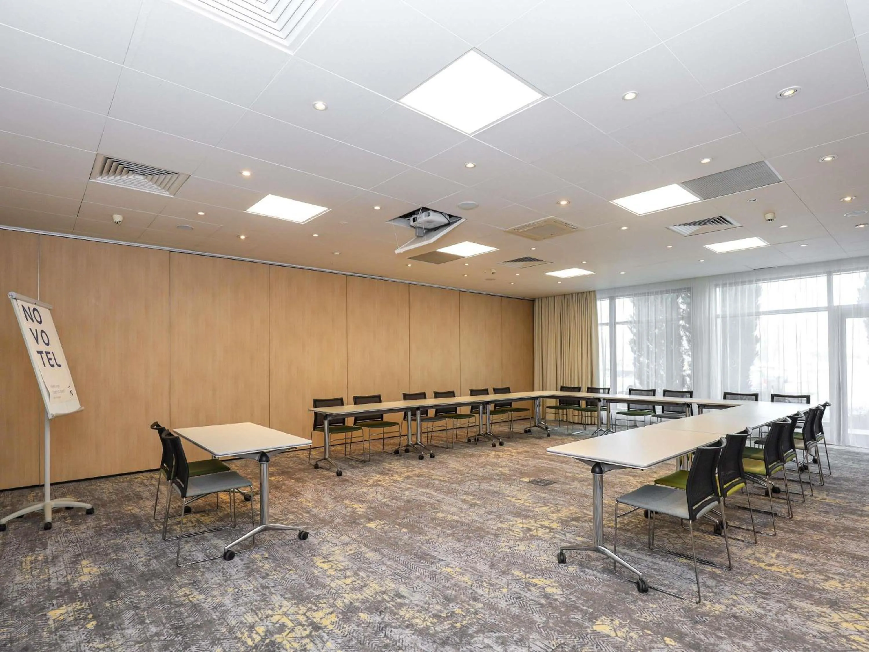 Meeting/conference room in Novotel Poznań Malta