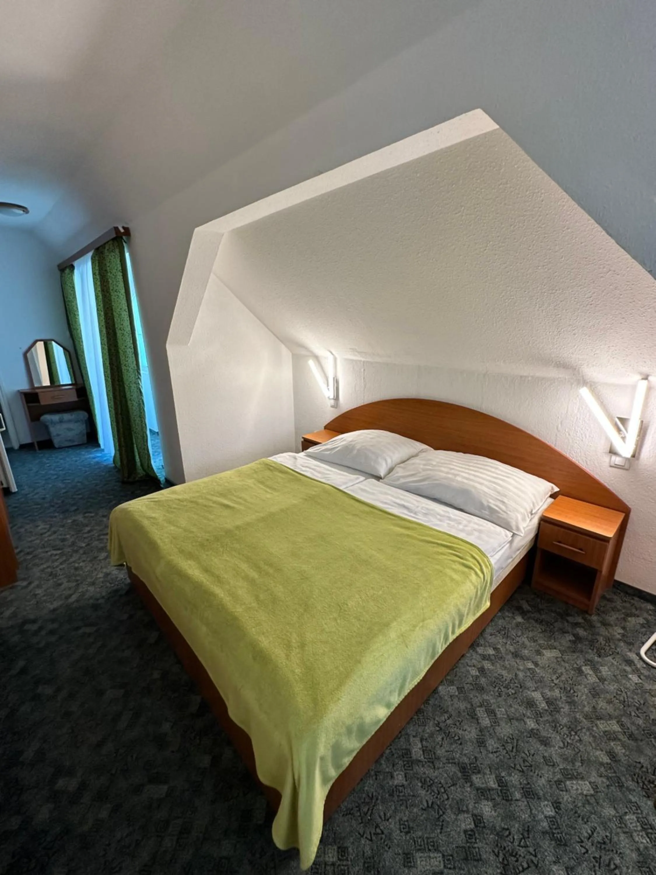 Bedroom, Bed in Villa Valeria Heviz