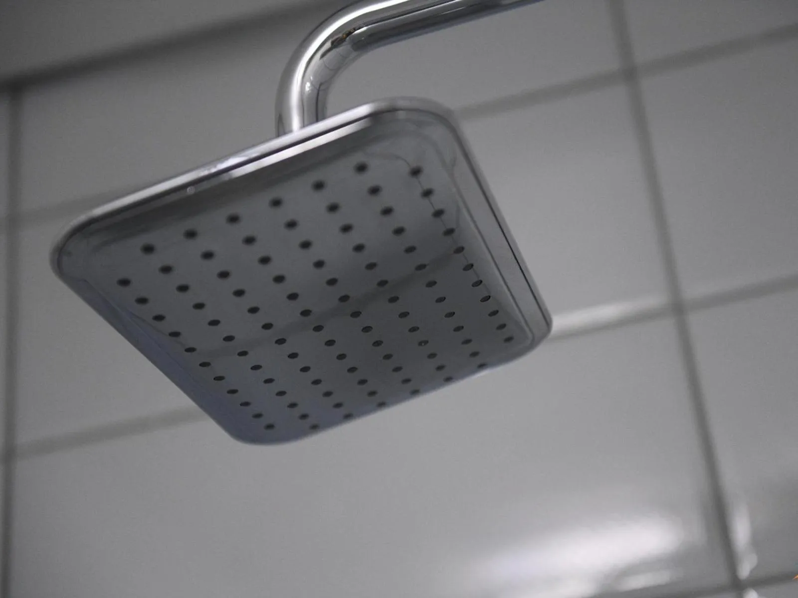 Shower in Next To Apartment Hotel