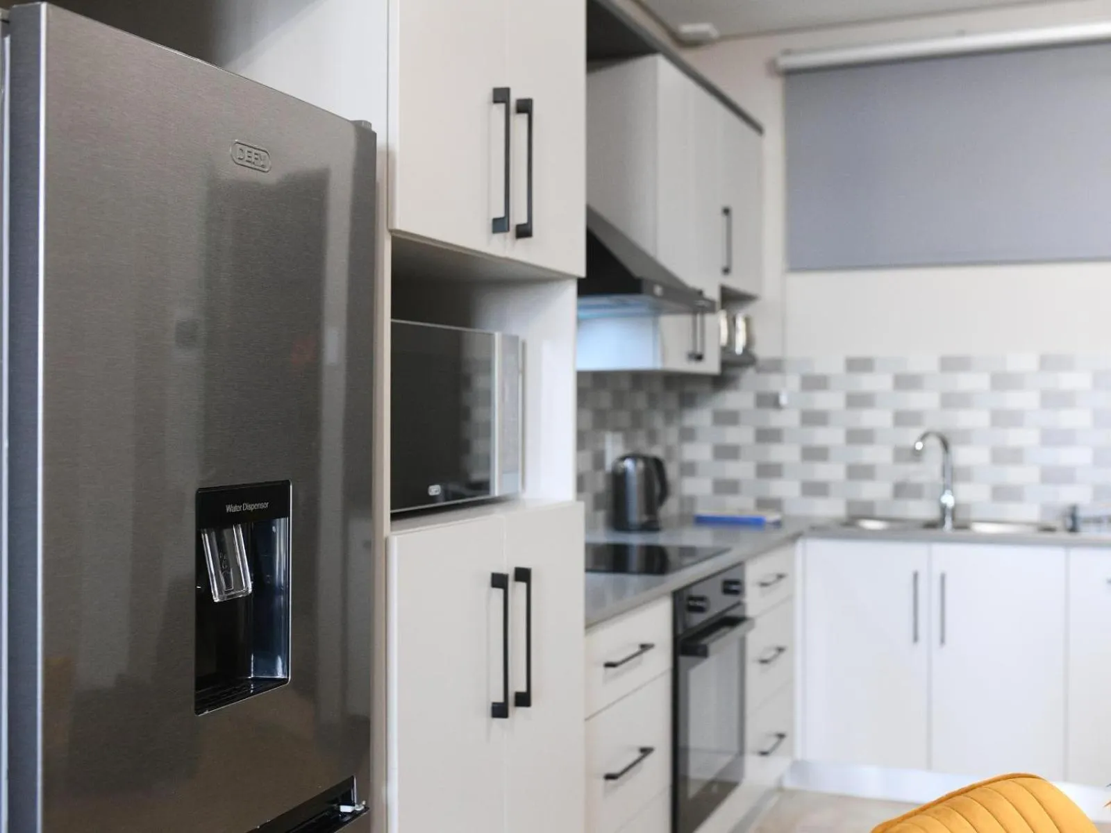 Kitchen or kitchenette in Next To Apartment Hotel