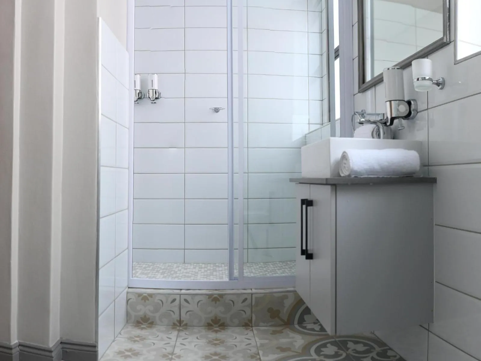 Bathroom in Next To Apartment Hotel