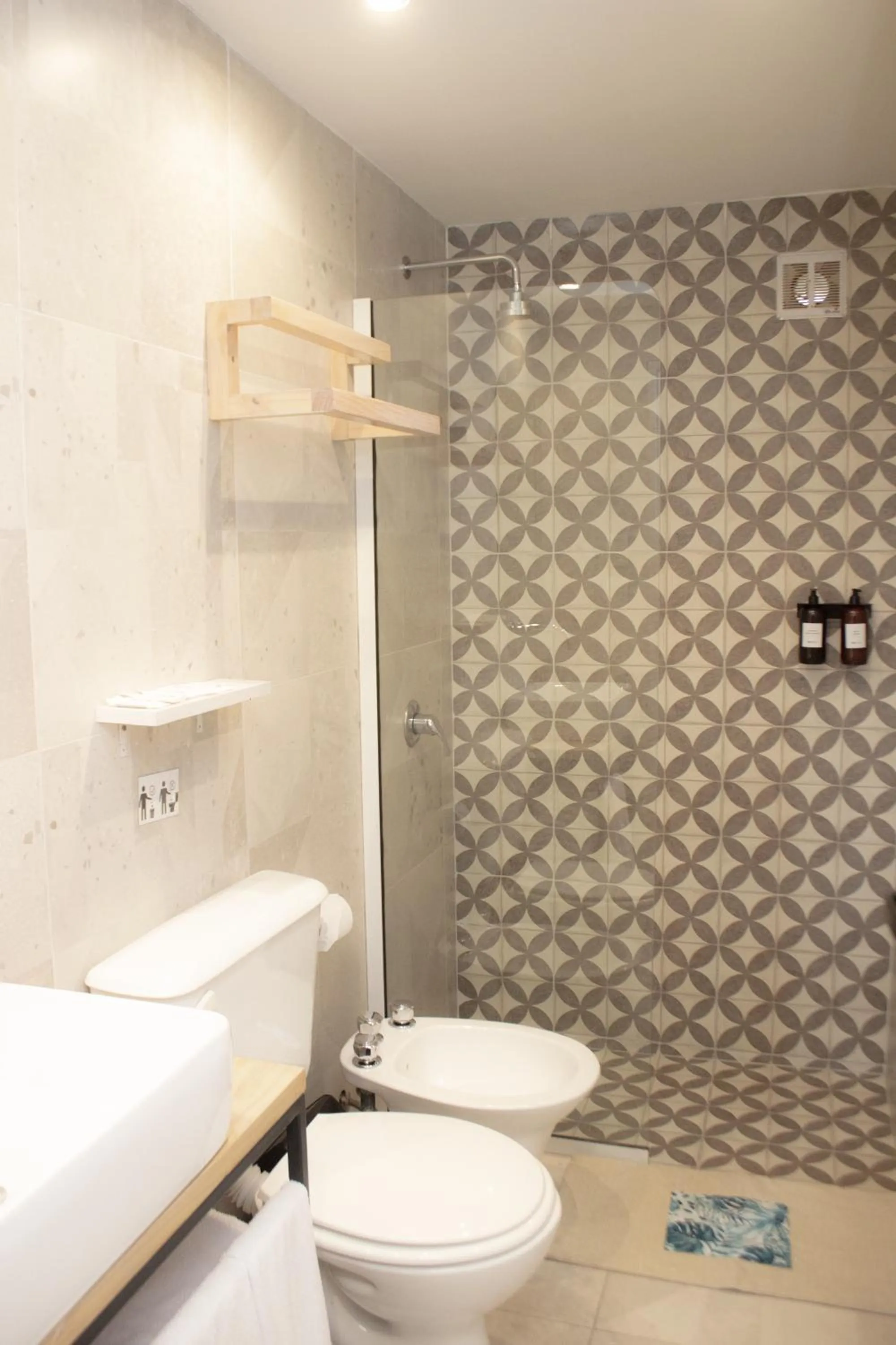 Bathroom in Apart Hotel Jardín