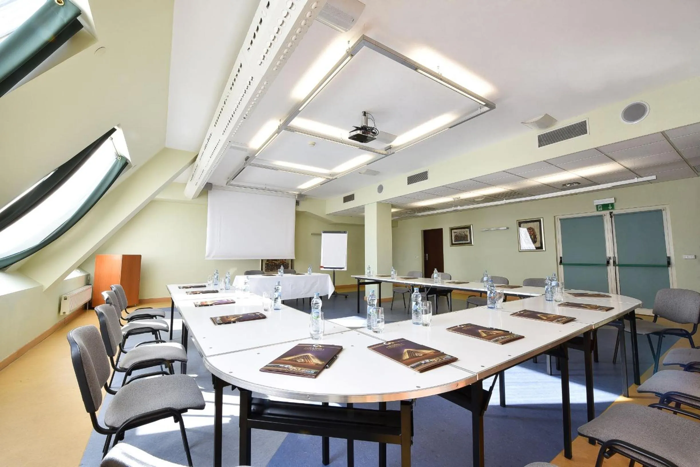 Meeting/conference room in Piramida Park Hotel & Wellness