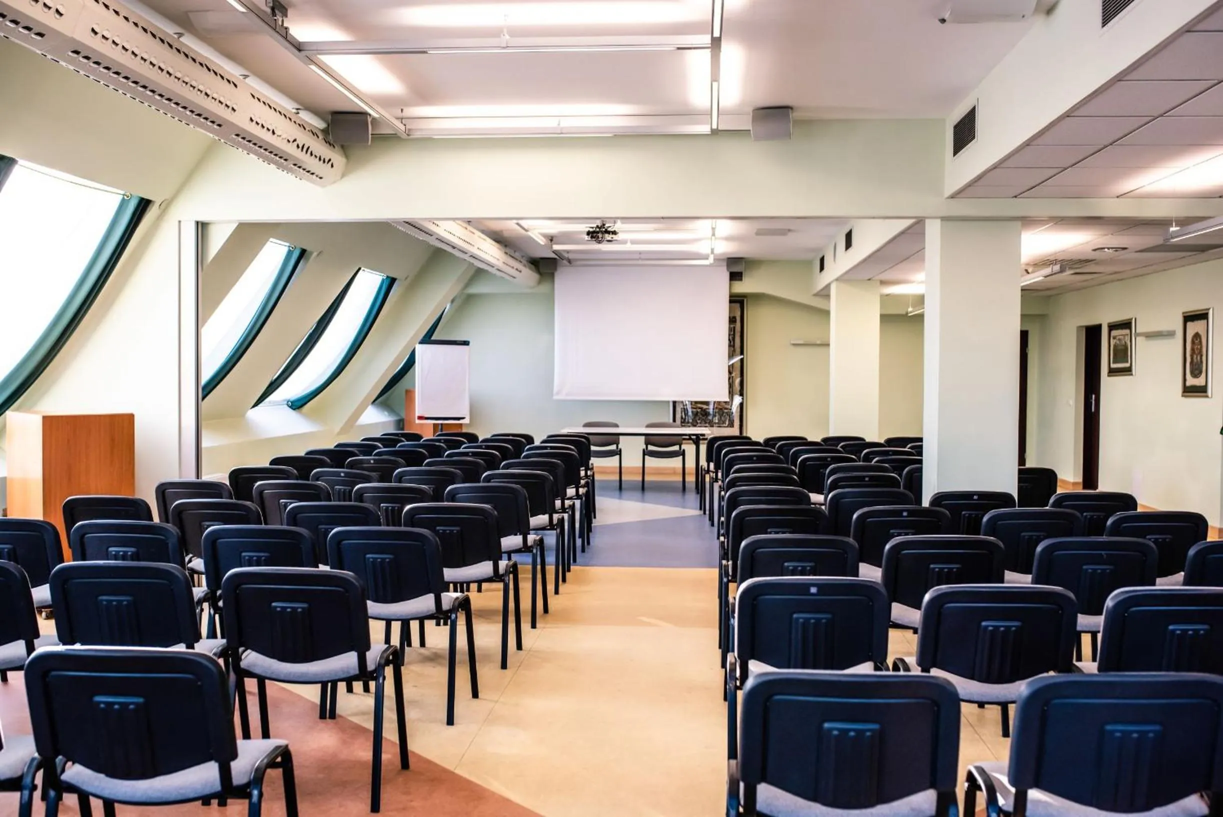 Meeting/conference room in Piramida Park Hotel & Wellness