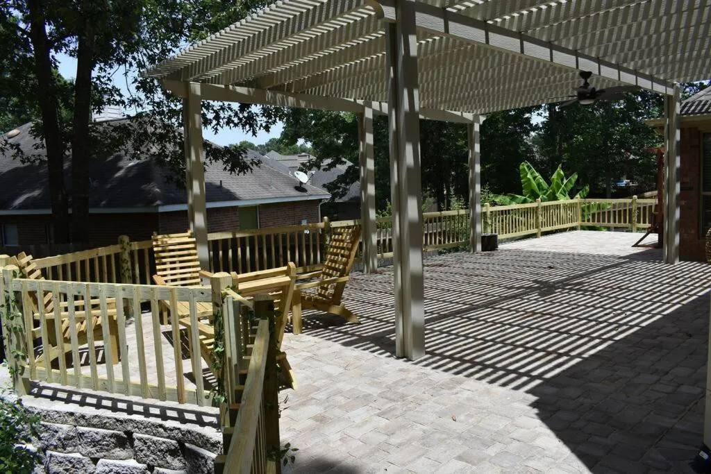 Spacious Conroe Home around 4 miles to the Lake