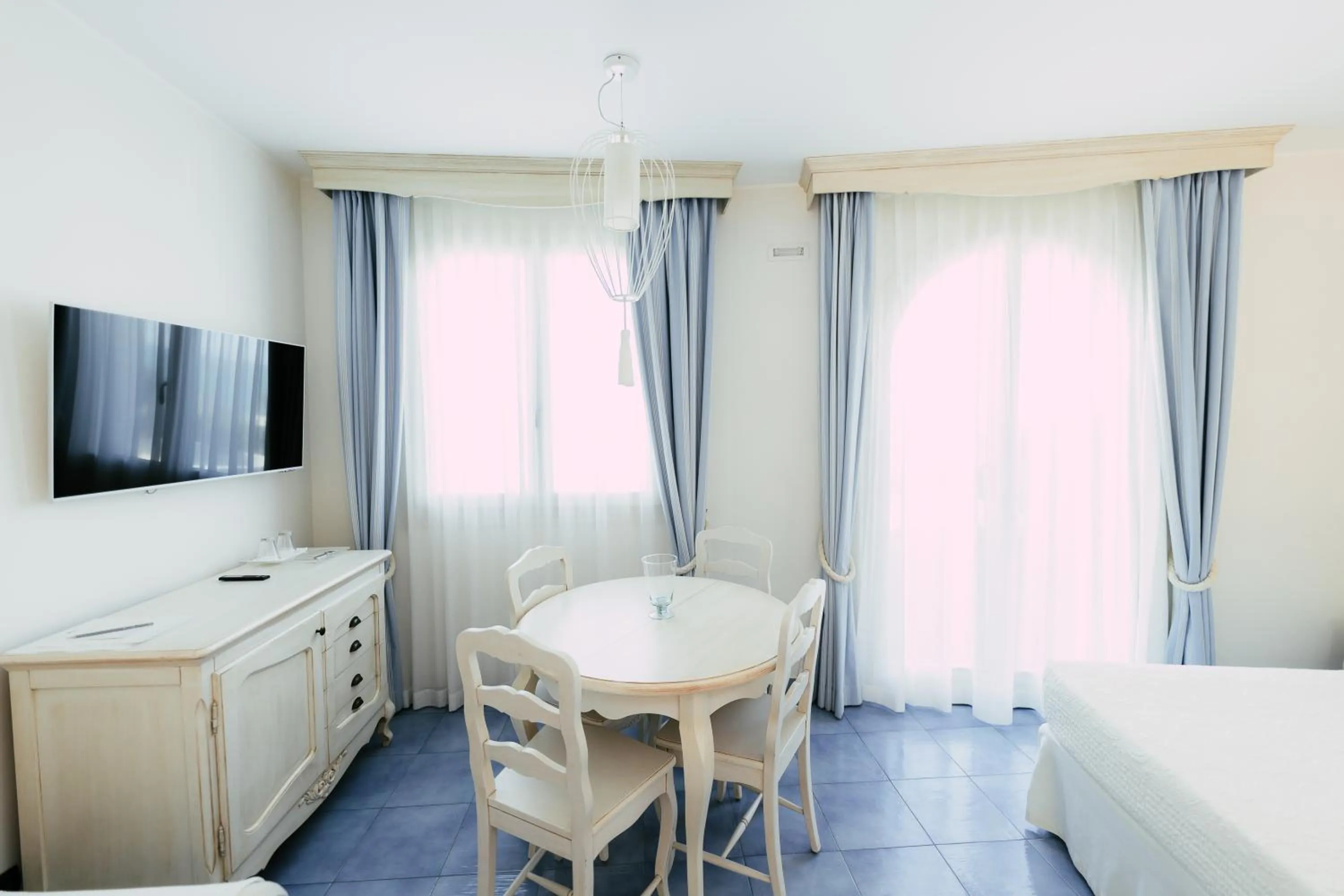 Bed in Baia Delphis Resort