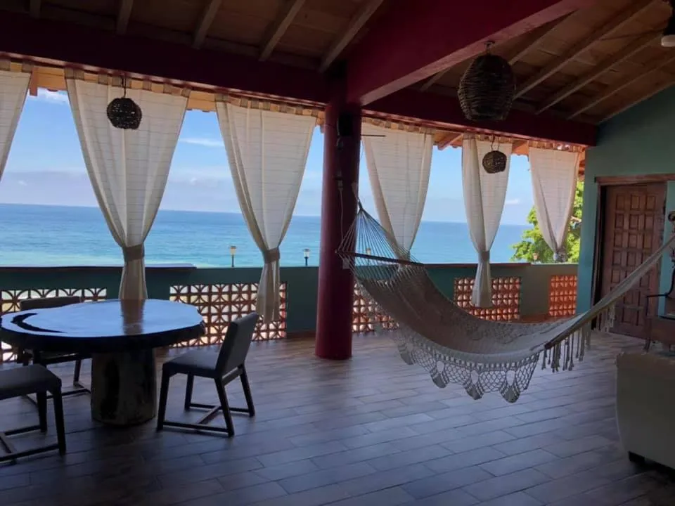 Treasure by the Sea Resort - Happy Hill