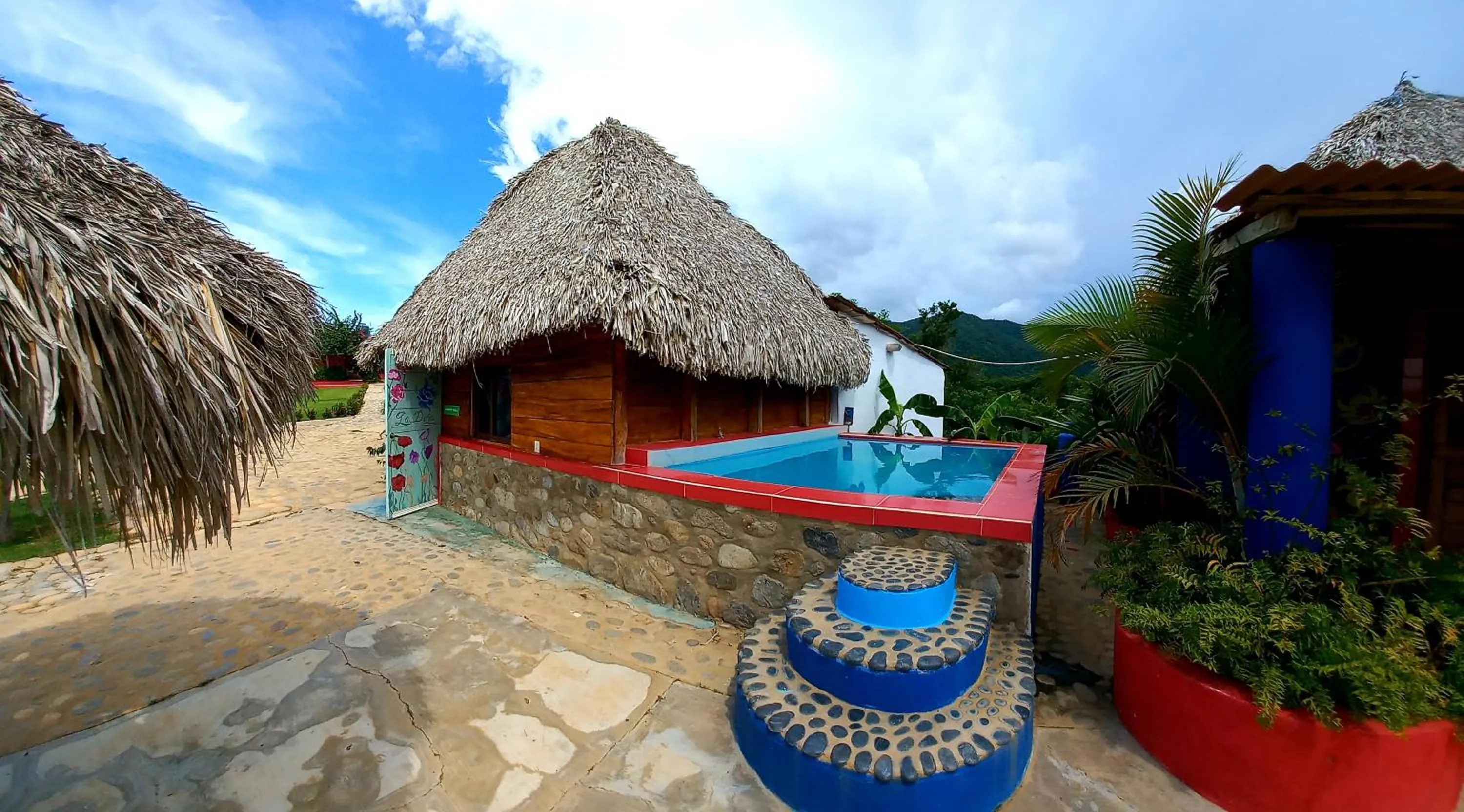 Swimming pool in Treasure by the Sea Resort - Happy Hill