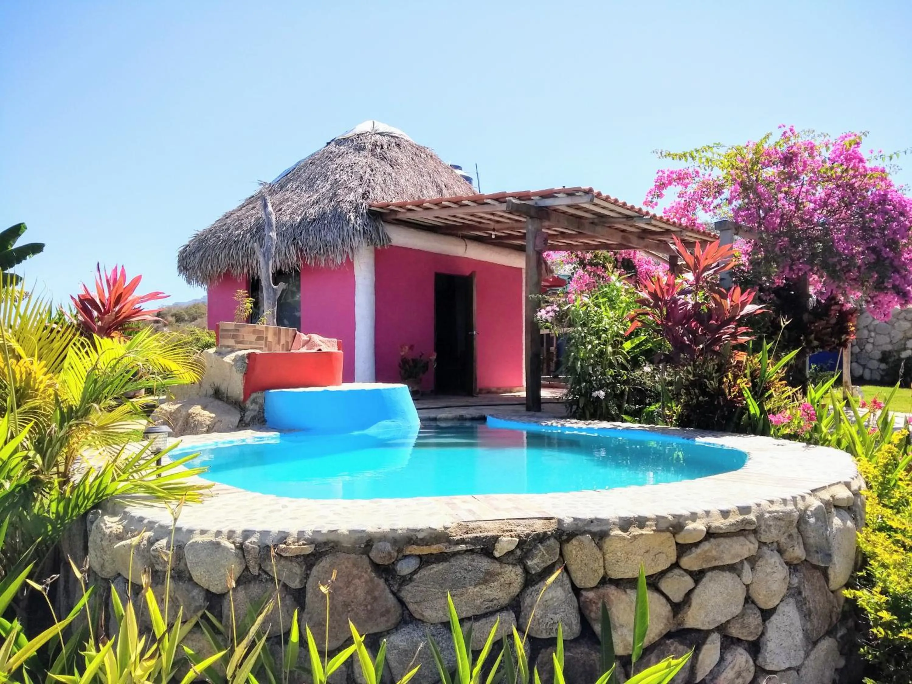 Swimming pool in Treasure by the Sea Resort - Happy Hill