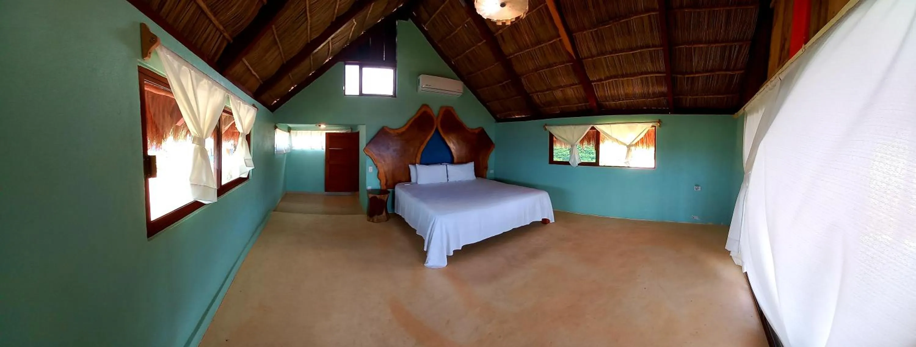 Treasure by the Sea Resort - Happy Hill