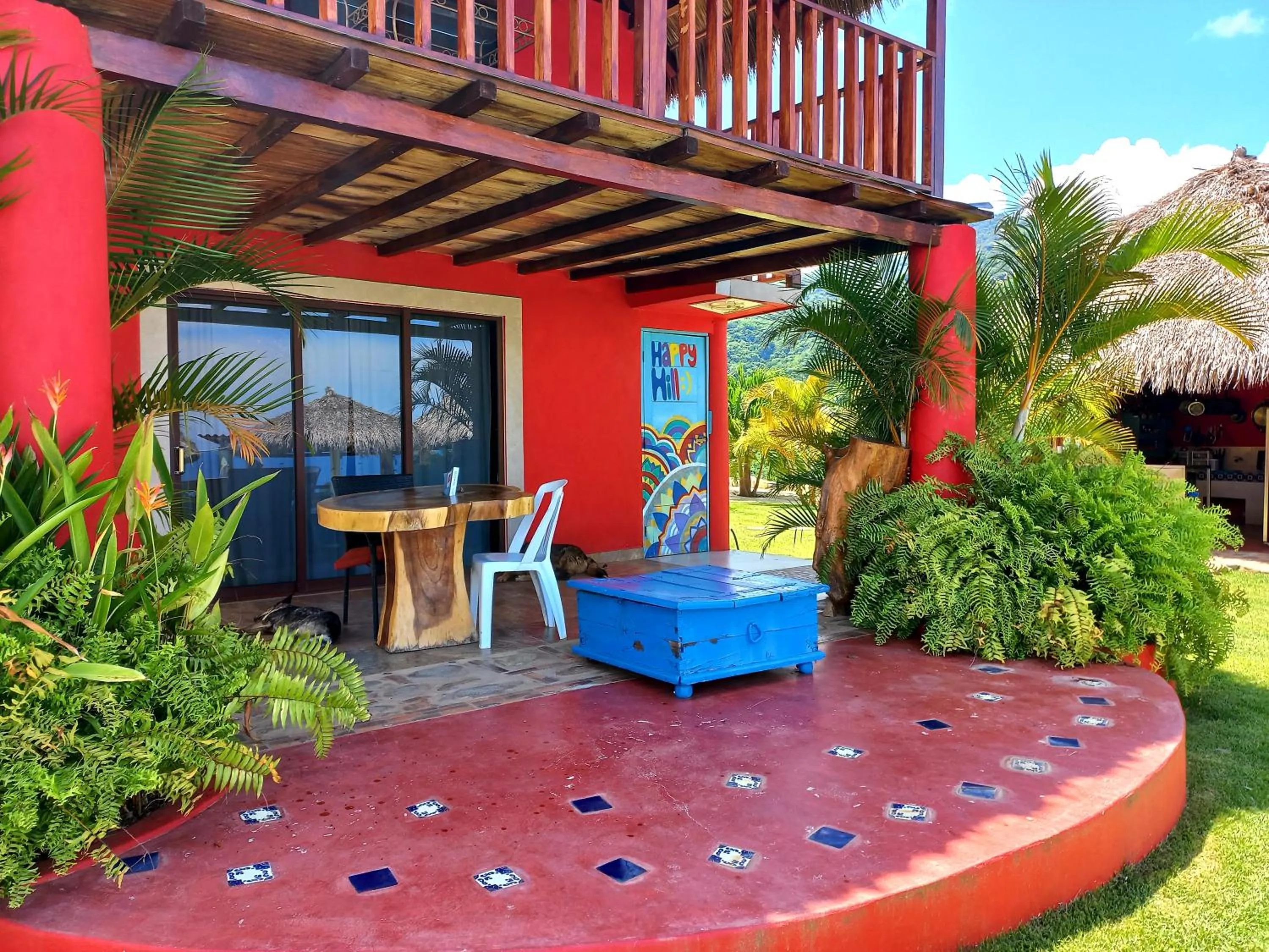 Treasure by the Sea Resort - Happy Hill