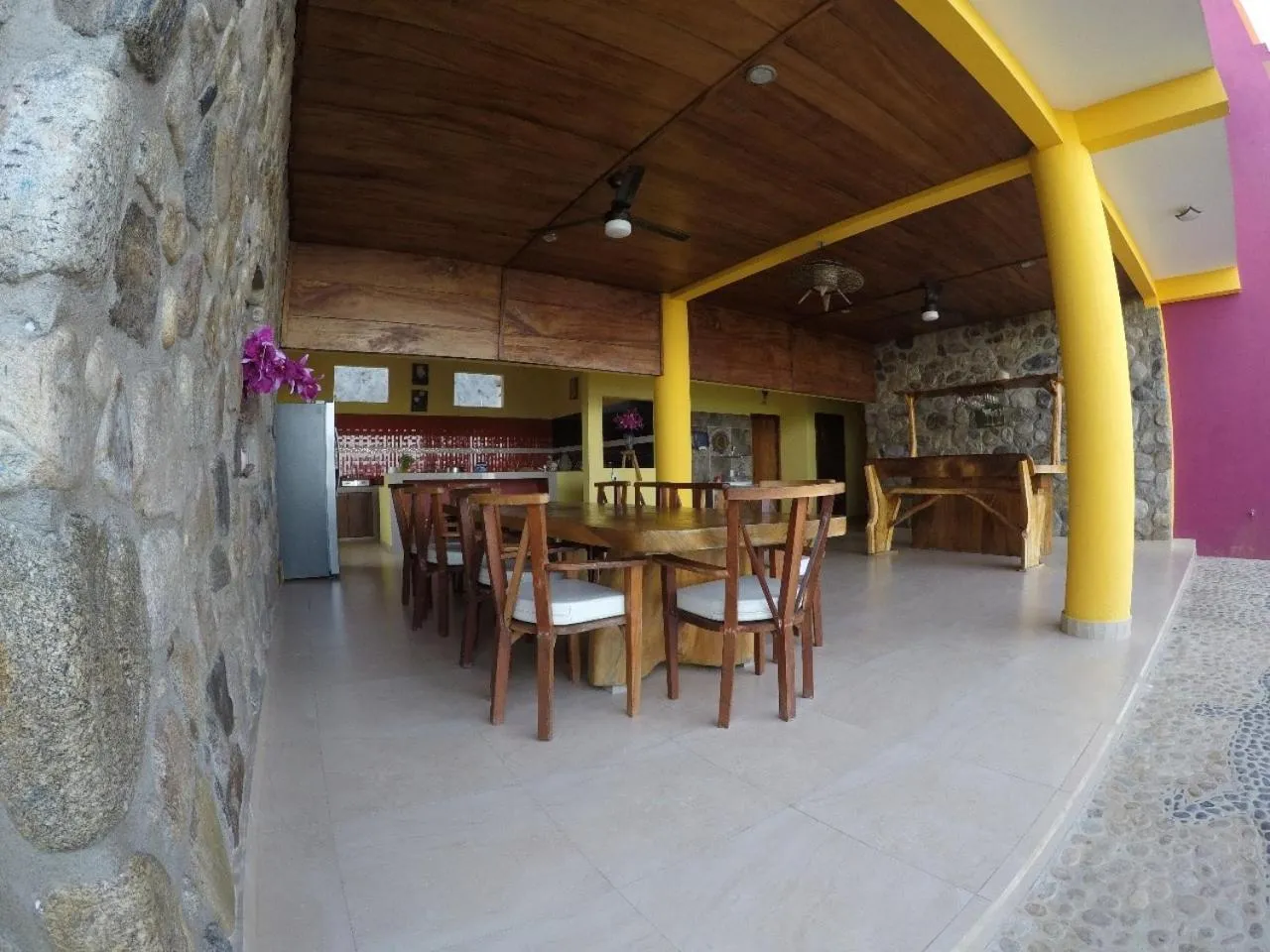 Treasure by the Sea Resort - Happy Hill