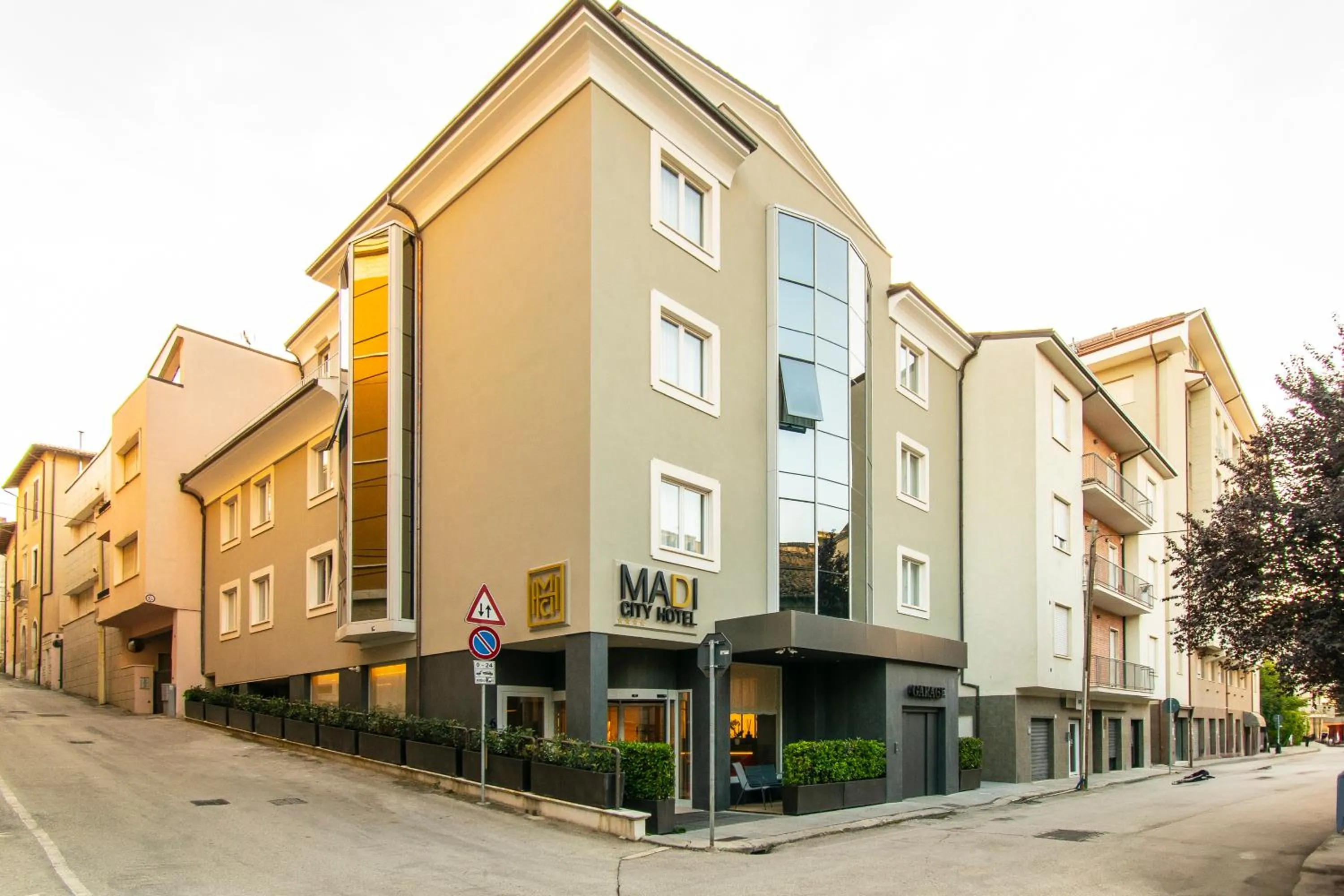 Property building in Madi city Hotel