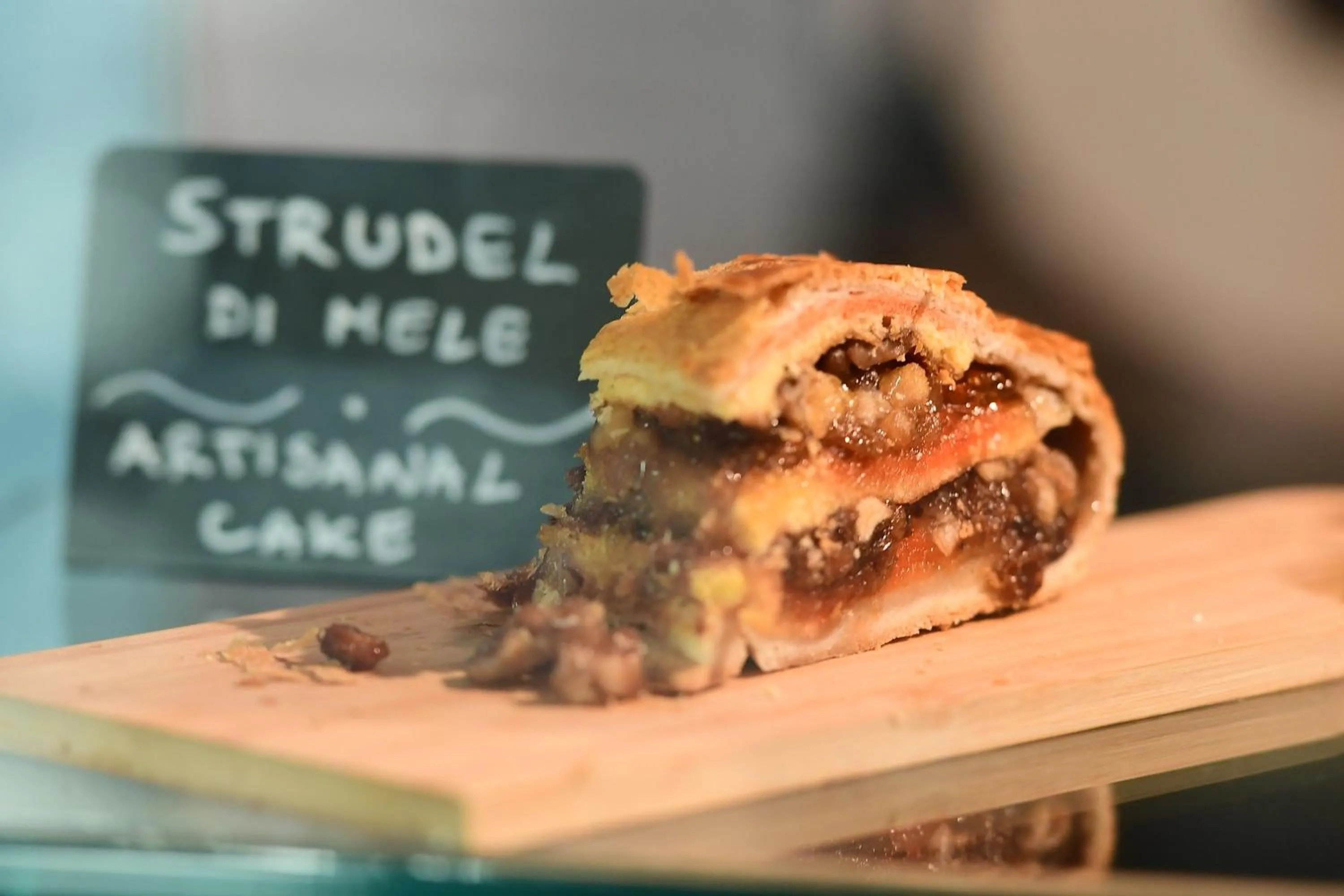 Buffet breakfast in Little Italy Hostel Ex Chiesa S Donato