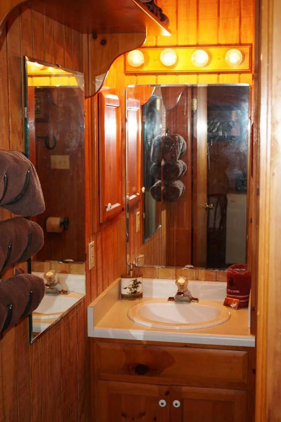 Double U Barr Ranch - Cowboy Cabin