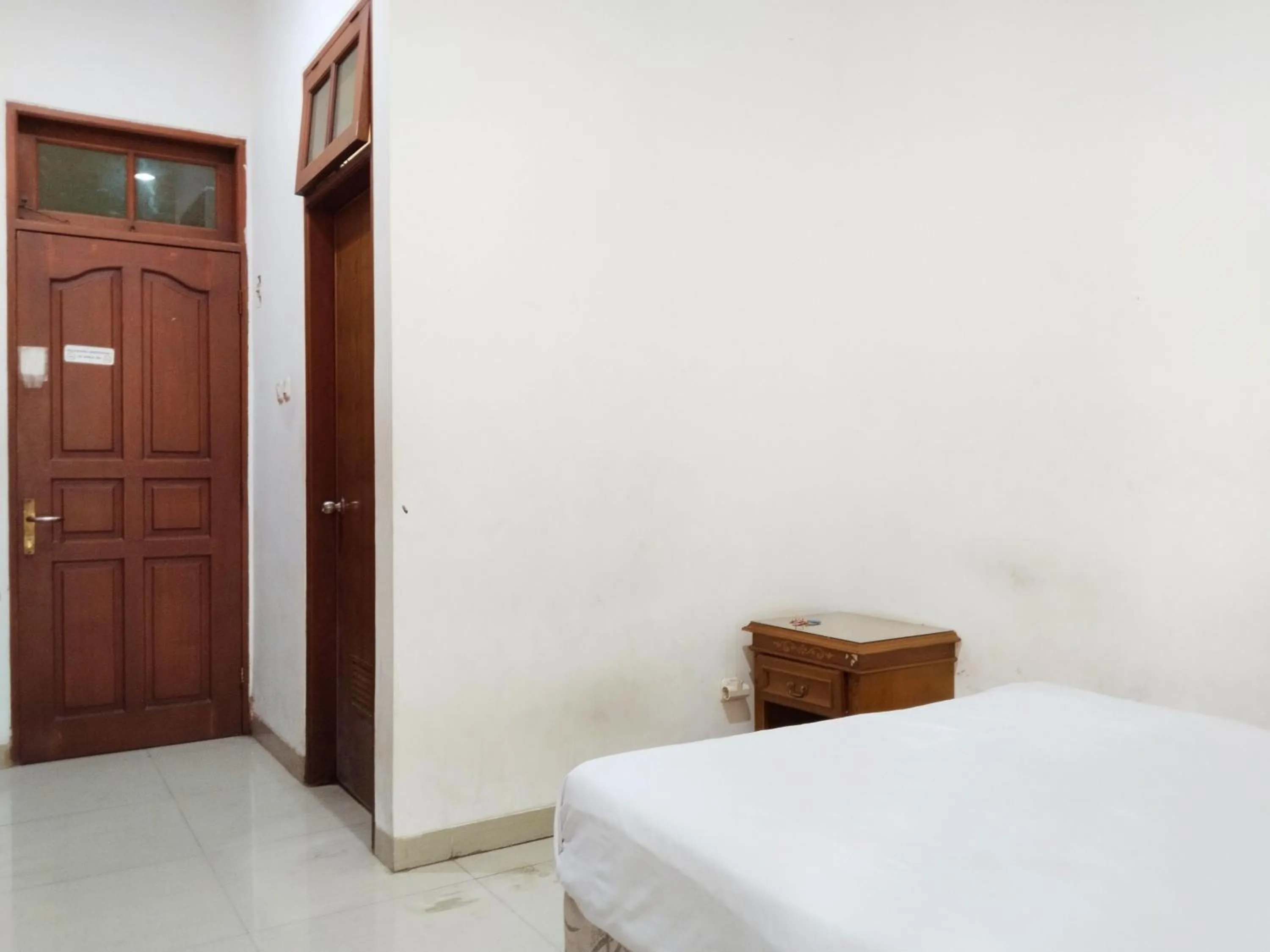 Bed in DeKuningan House