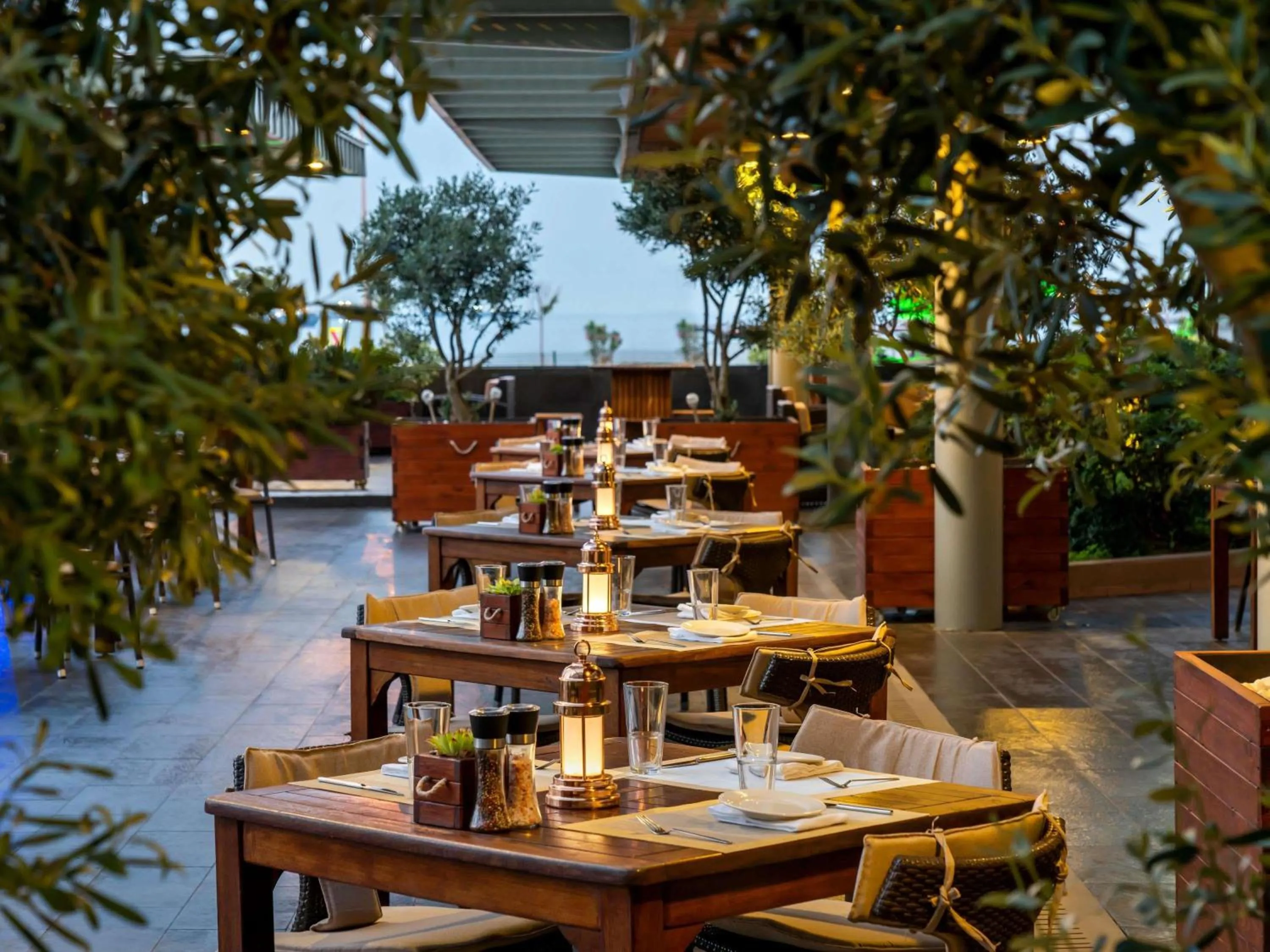 Restaurant/places to eat in Novotel Istanbul Zeytinburnu