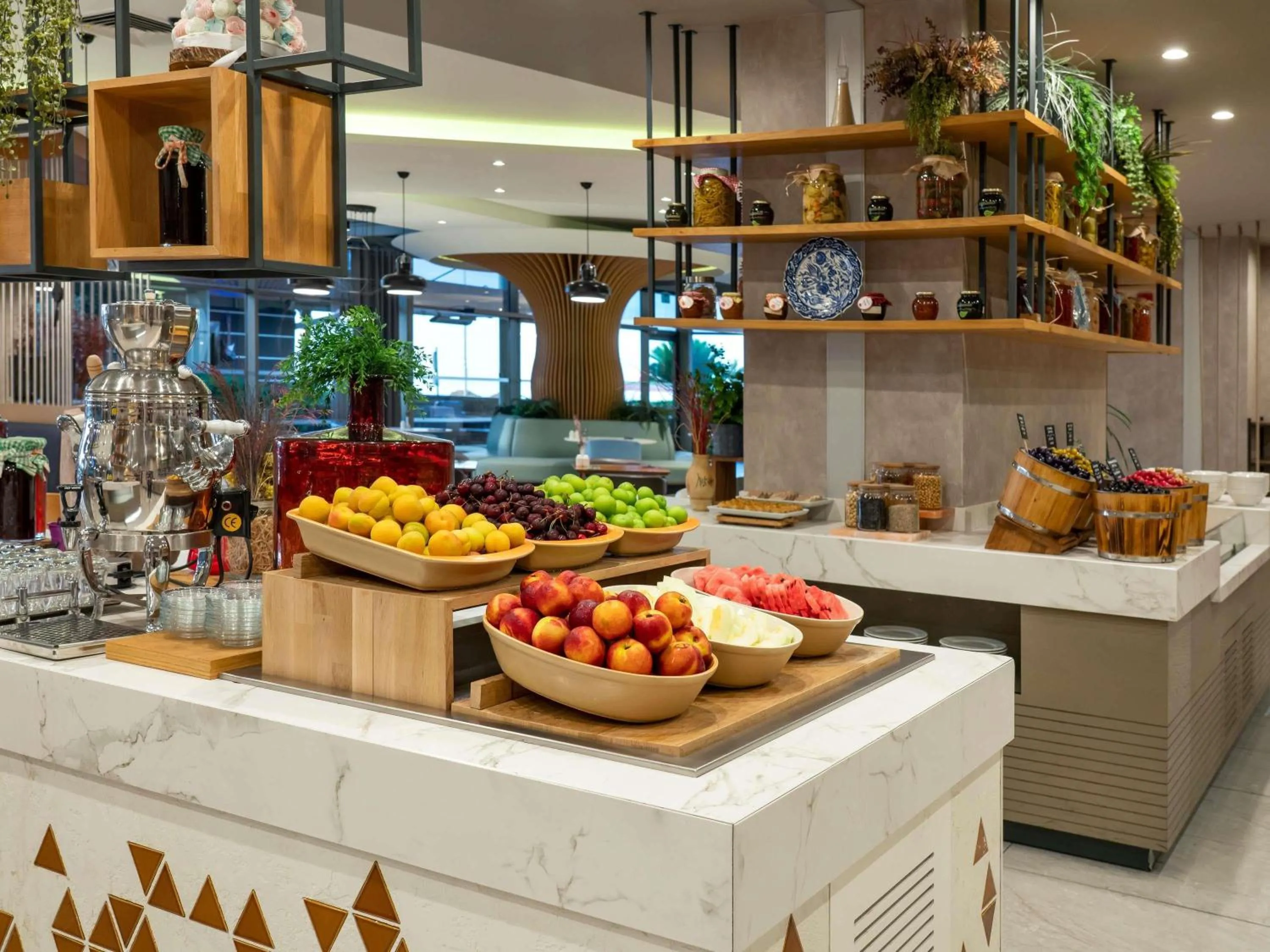 Restaurant/places to eat in Novotel Istanbul Zeytinburnu