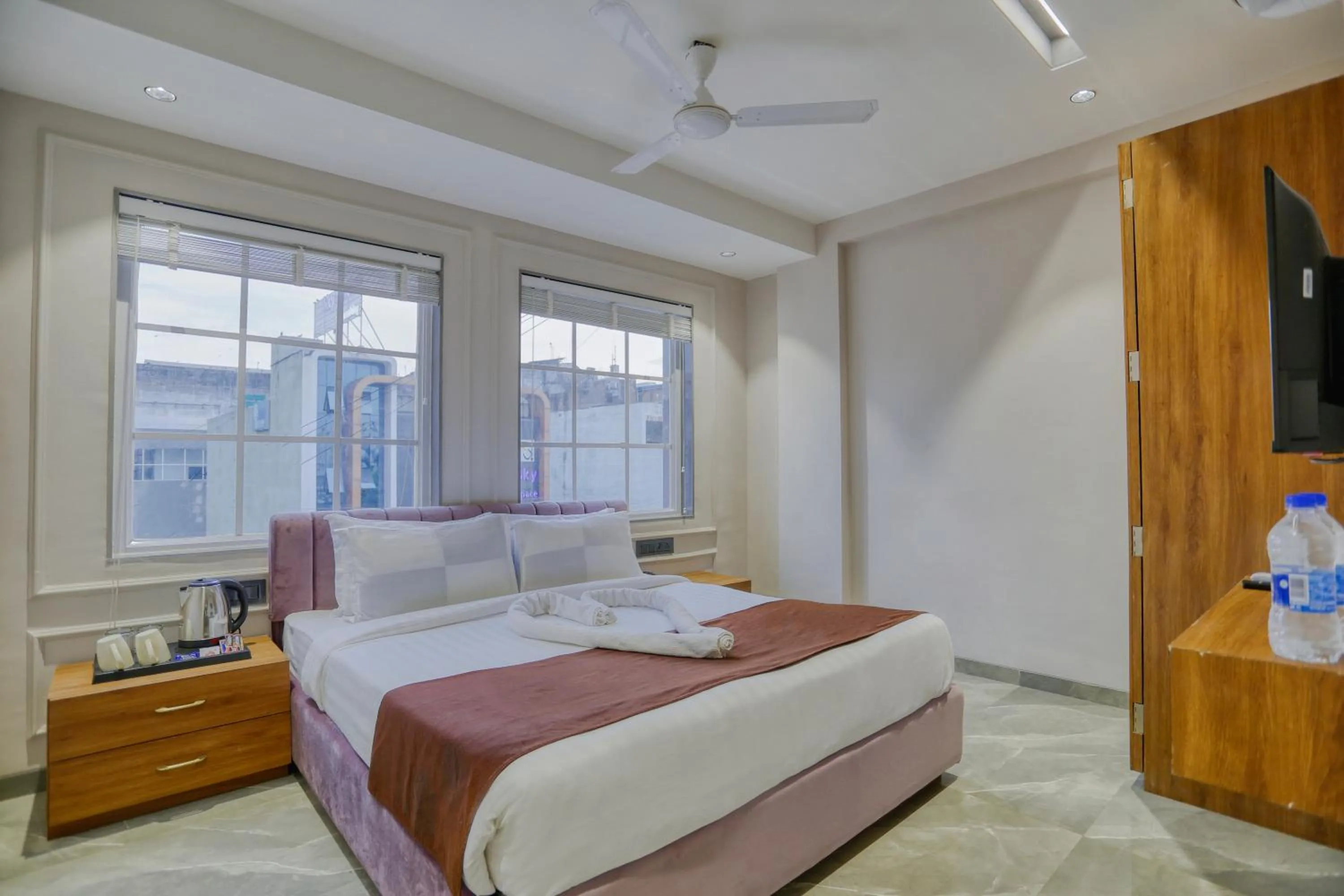 Bedroom, Bed in Hotel Pavilion