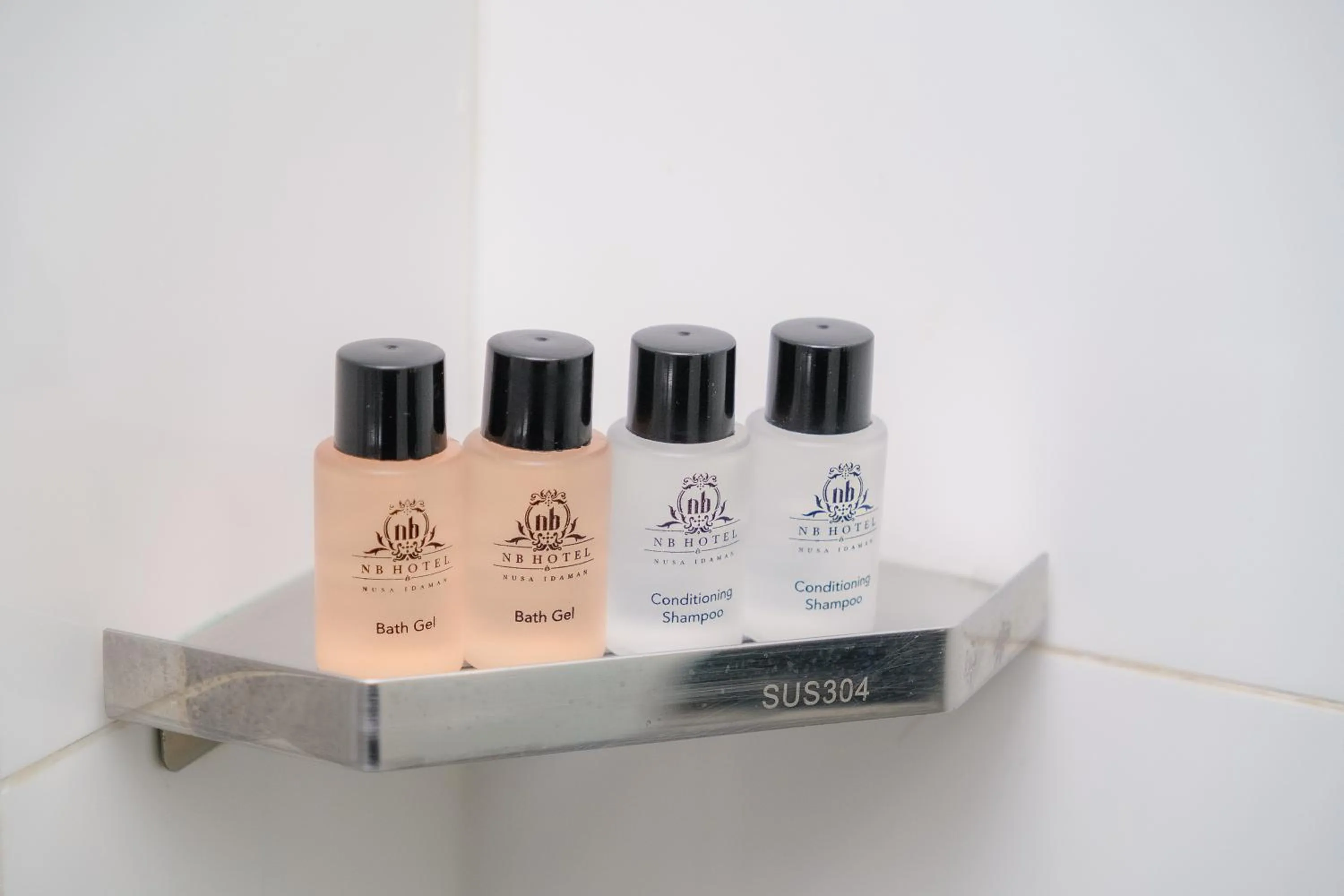 Bathroom in NB HOTEL