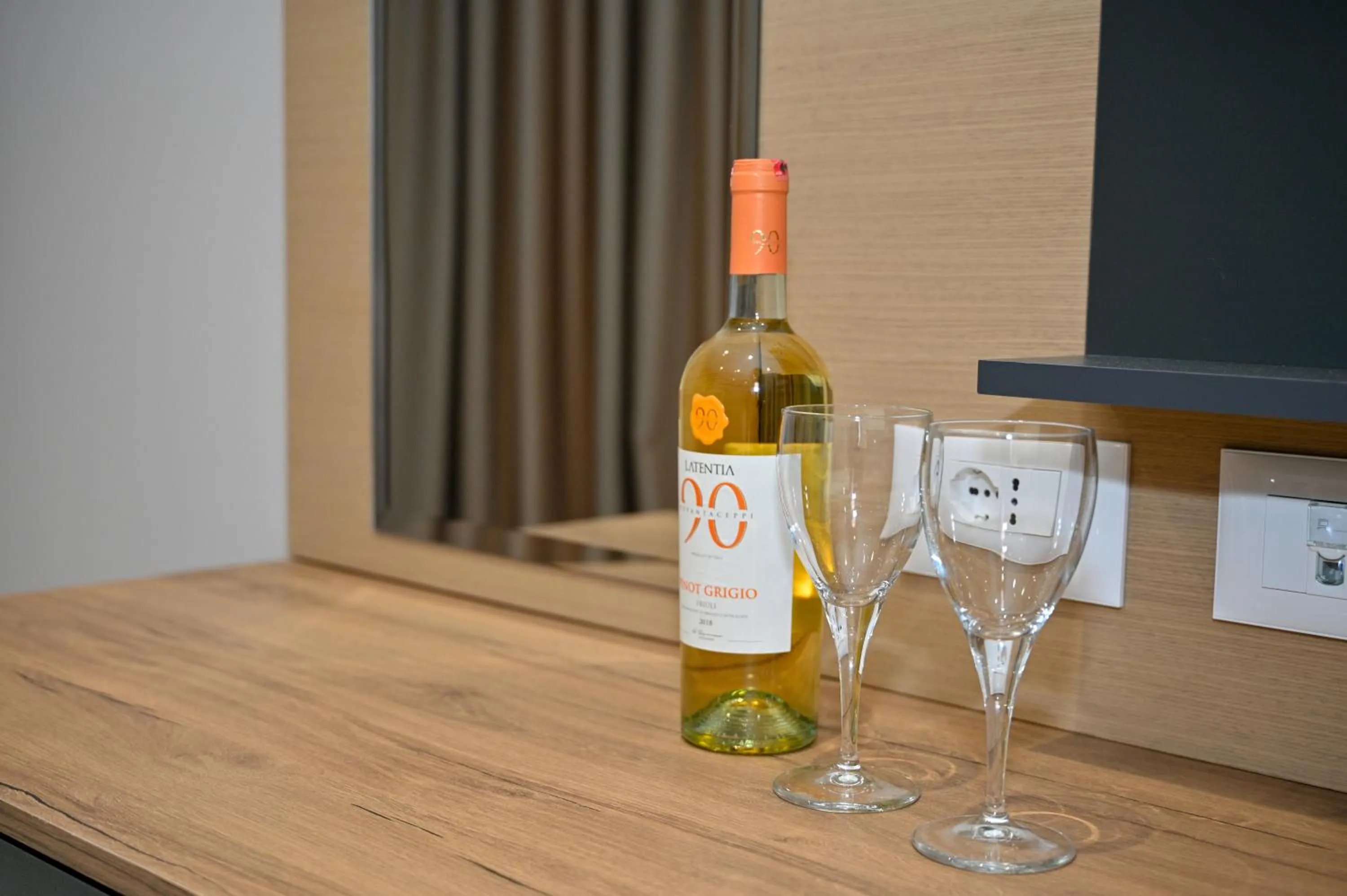 hair dresser in MondurO Hotel