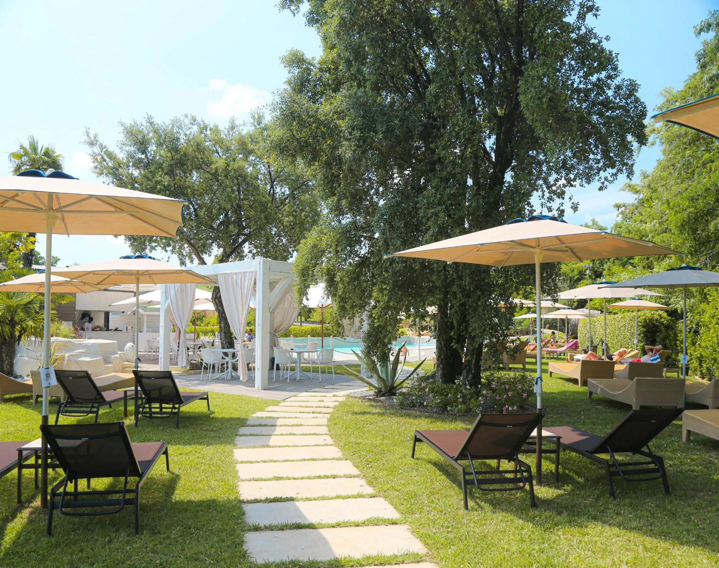 Swimming pool in Relais Bellaria Hotel & Congressi